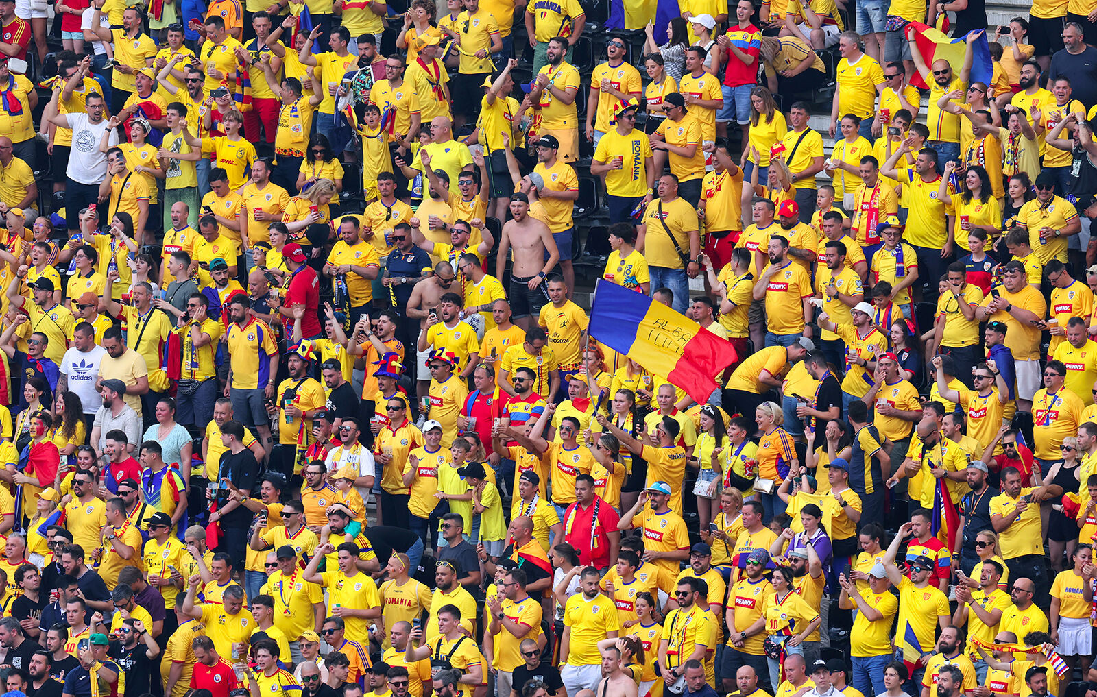 De la ora 16:00 se pun &icirc;n v&acirc;nzare biletele pentru meciul naționalei Rom&acirc;niei din preliminariile Campionatului Mondial!