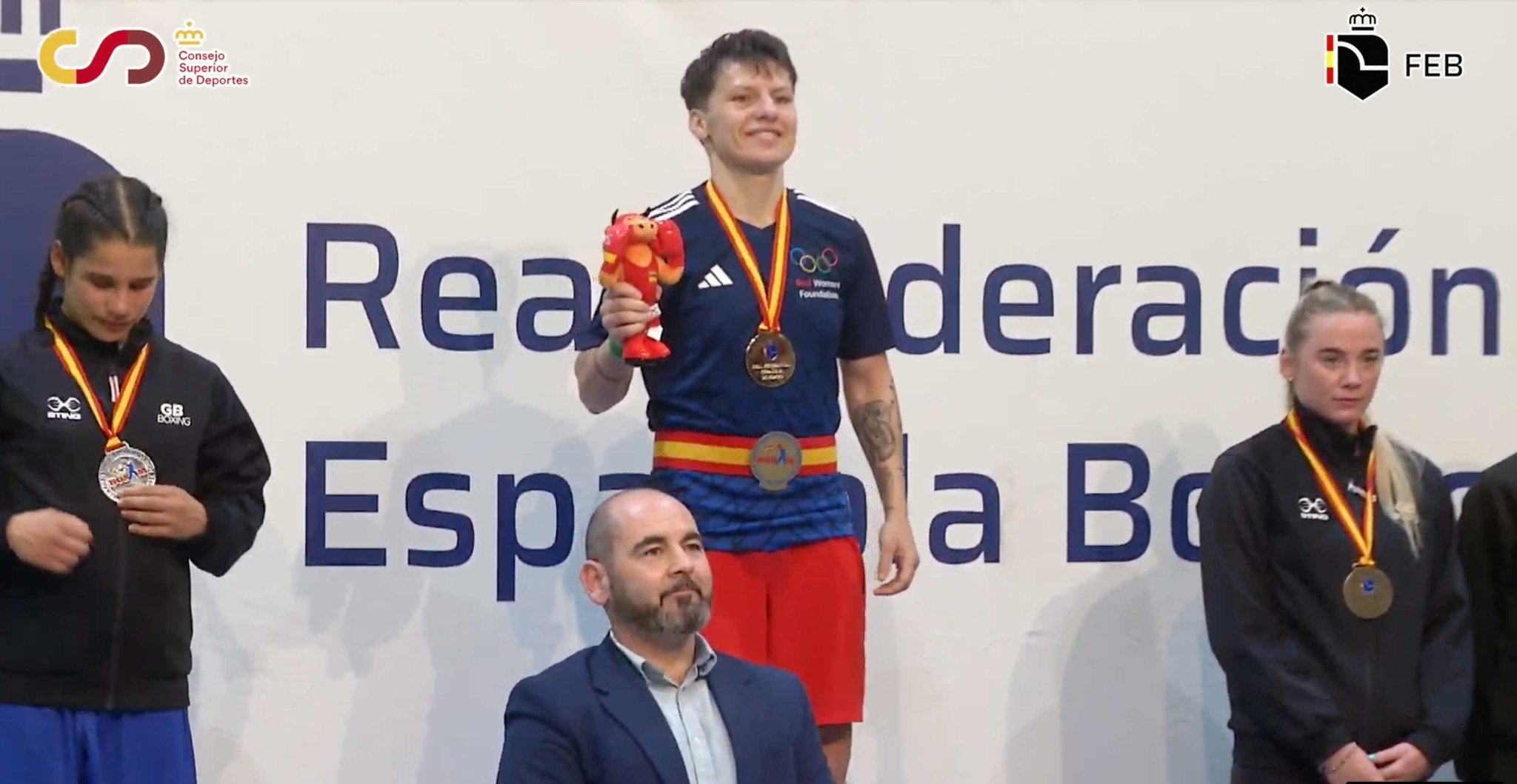 Aur pentru Rom&acirc;nia! Lăcrămioara Perijoc a ieșit pe primul loc la turneul Boxam Elite