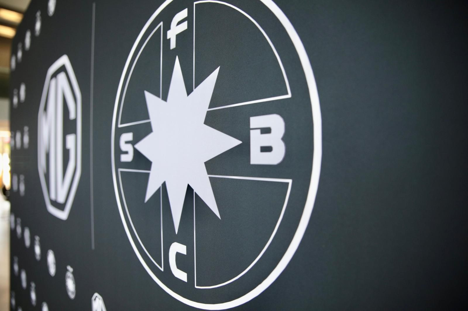 Fotbalistul lui FCSB, &icirc;ntrebat direct: &rdquo;Un ultim sezon &icirc;n Premier League?&rdquo;