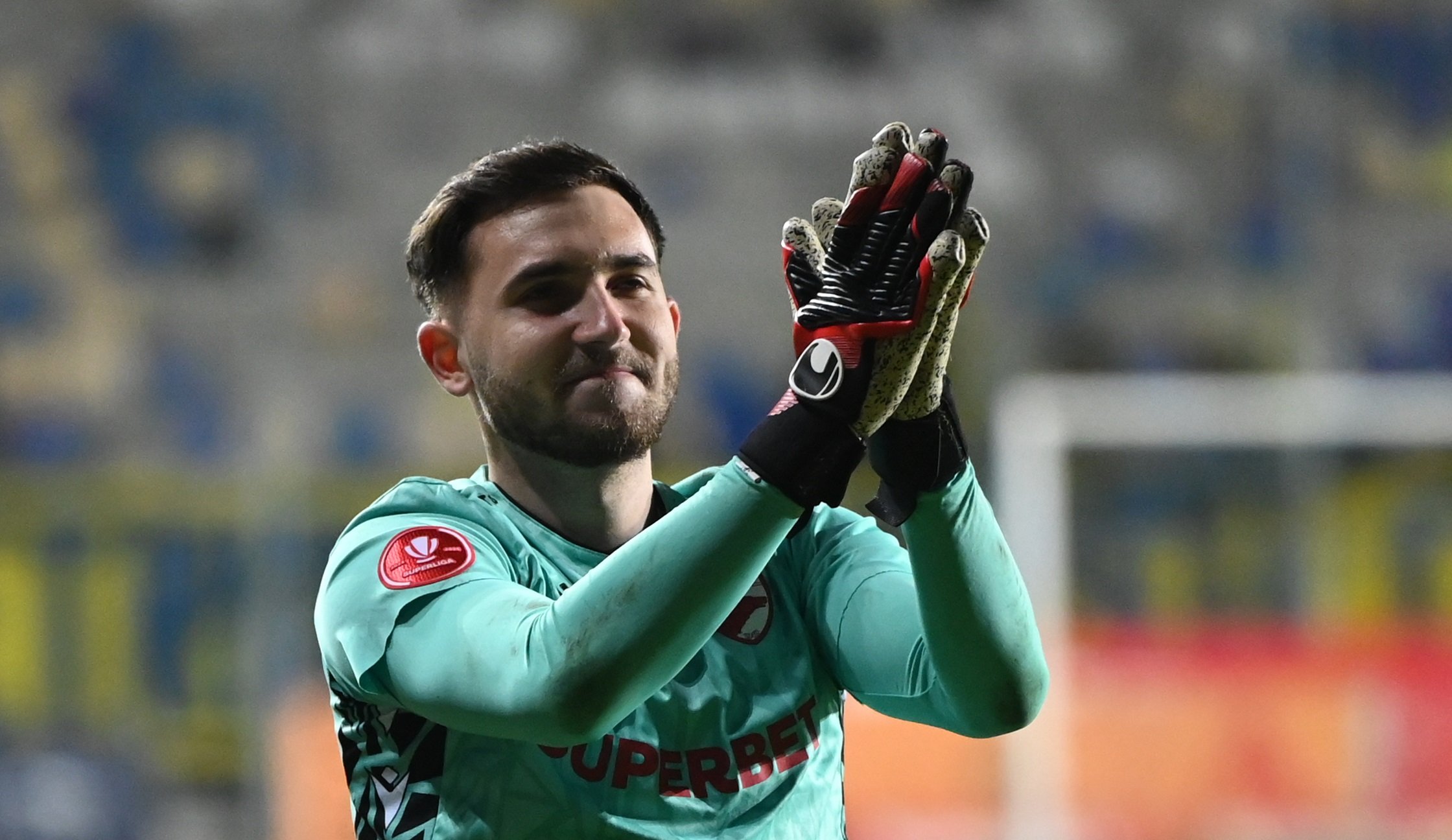 Alexandru Roșca a semnat!