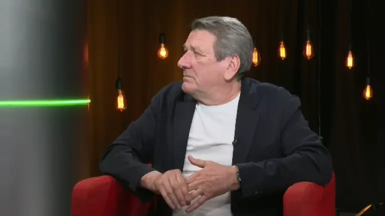 &bdquo;Au pl&acirc;ns p&acirc;nă la patru dimineața&rdquo; Radu Voina, dezvăluie la Poveștile Sport.ro cum Rom&acirc;nia a c&acirc;știgat bronzul european, &icirc;n 2010