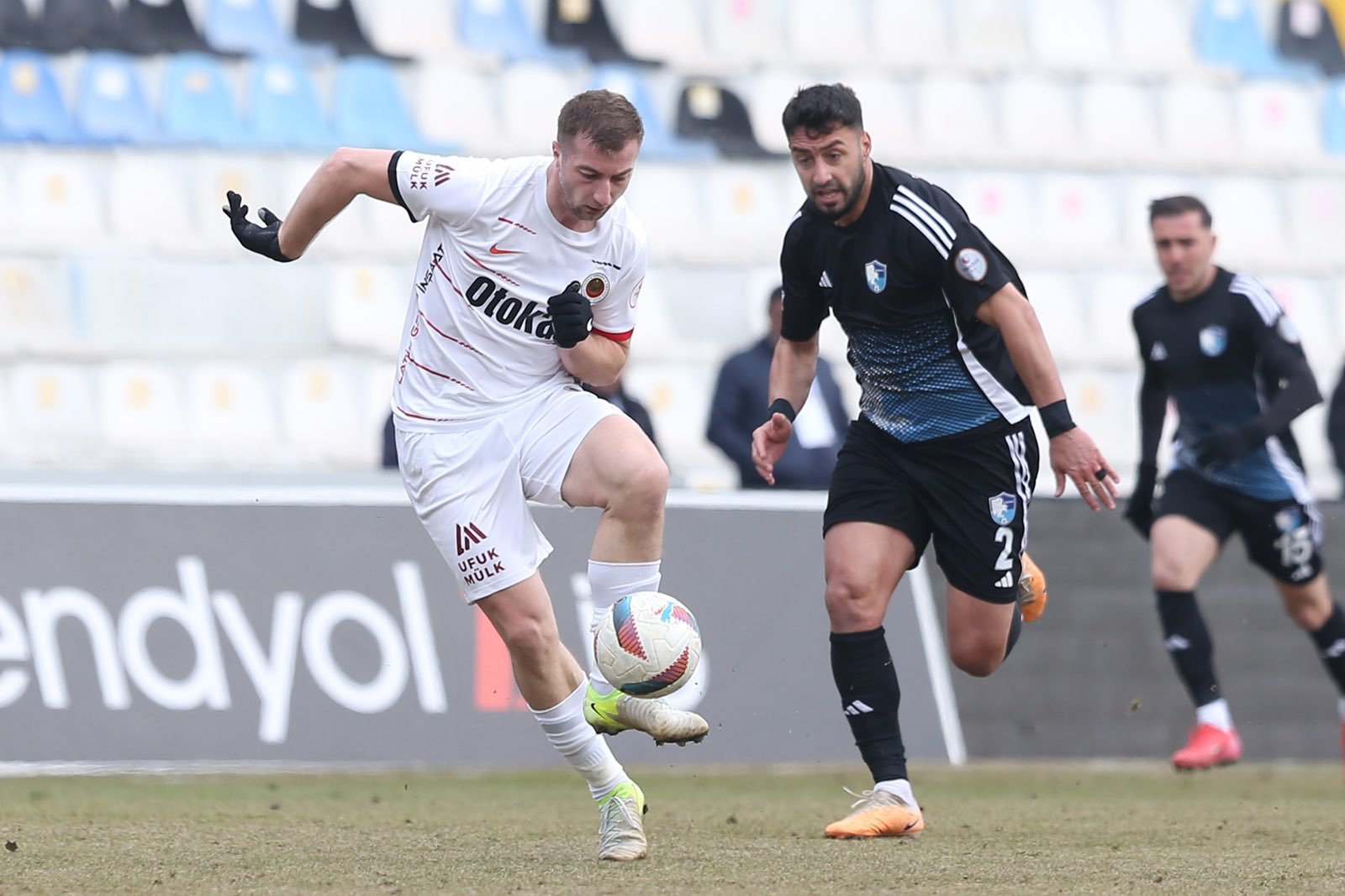 Daniel Popa, titular la debutul pentru fosta campioană a Turciei! Gol &icirc;n minutul 1 și ratare &rdquo;&icirc;n &icirc;naltul cerului&rdquo;