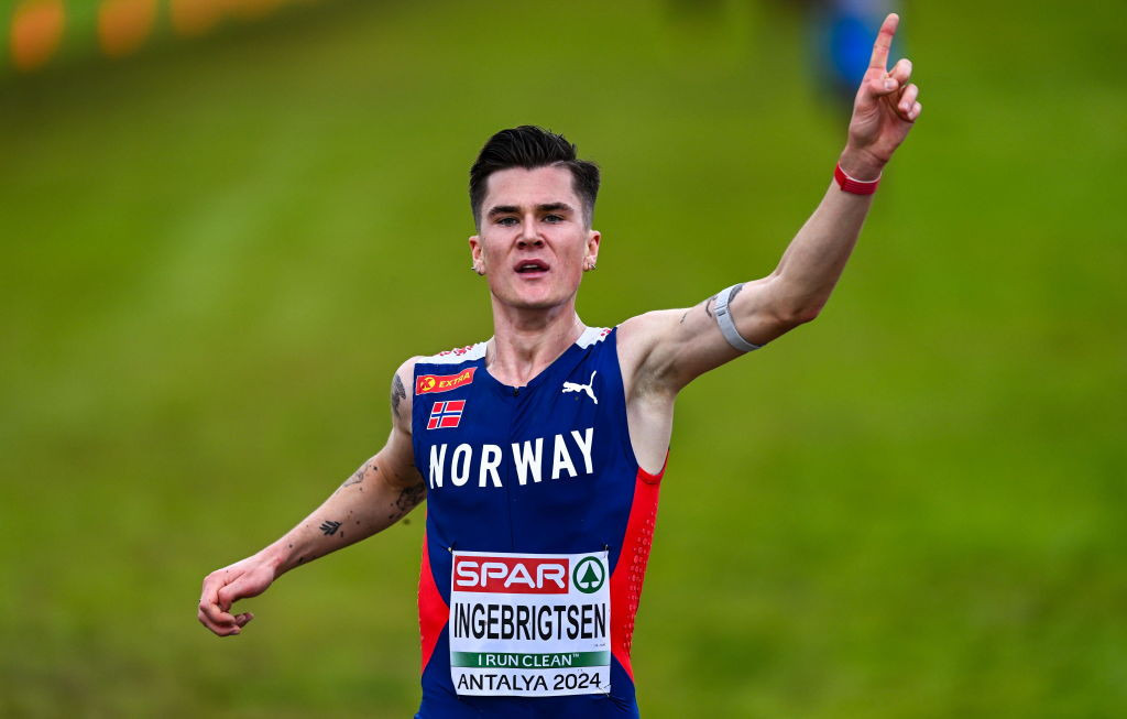 Vikingul Zburător a lovit din nou! Ingebrigtsen a dobor&acirc;t două recorduri mondiale &icirc;ntr-o singură cursă