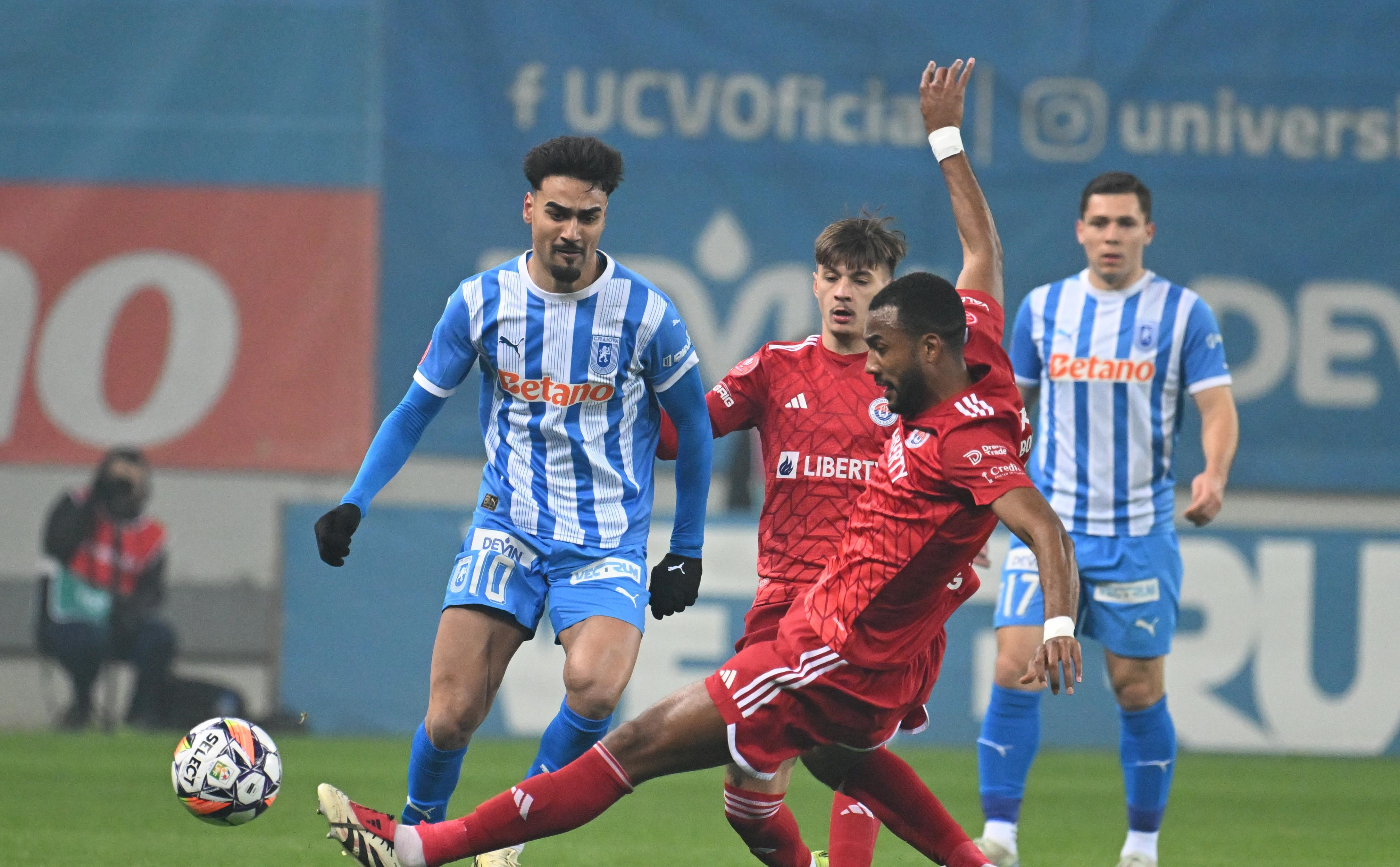 Universitatea Craiova - Oțelul Galați 2-1 | Oltenii respiră: victorie pe &rdquo;Ion Oblemenco&rdquo; pentru elevii lui Rădoi