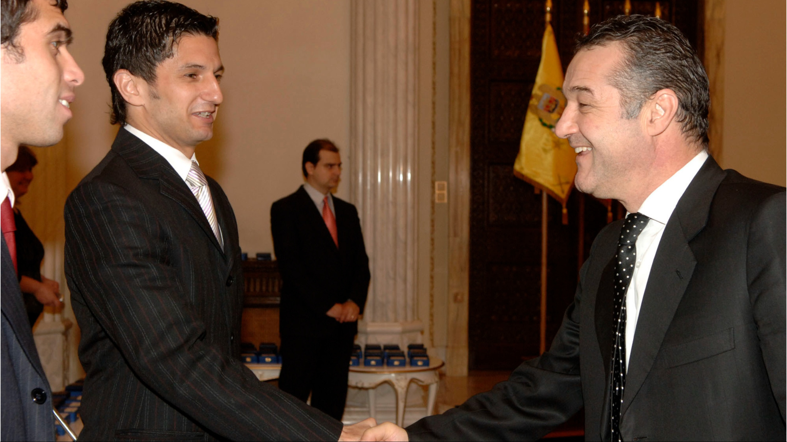 E război civil! Reacția presei din Grecia după disputa Gigi Becali - Răzvan Lucescu