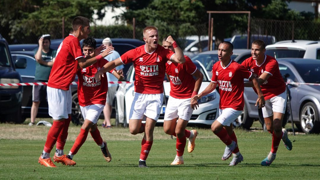 Plecare de la Rapid! Mijlocașul ofensiv de națională a semnat cu ȚSKA 1948 Sofia și a devenit instant căpitan