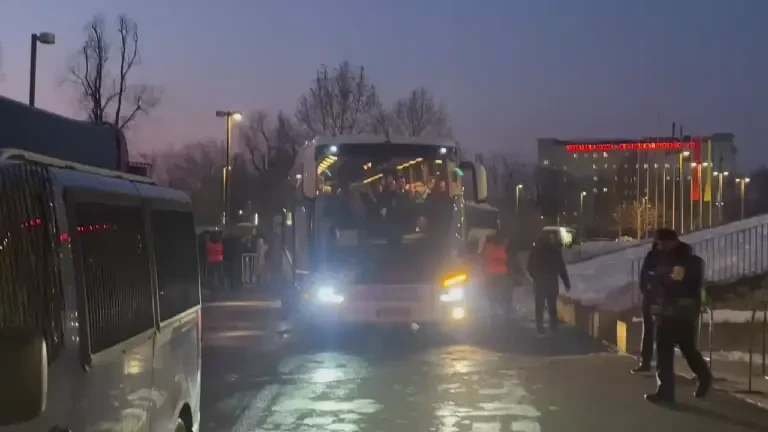 Răzvan Lucescu, primire ostilă la Arena Națională &icirc;nainte de FCSB - PAOK: &rdquo;Băi, fake-ule!&rdquo; (20/02/2025)