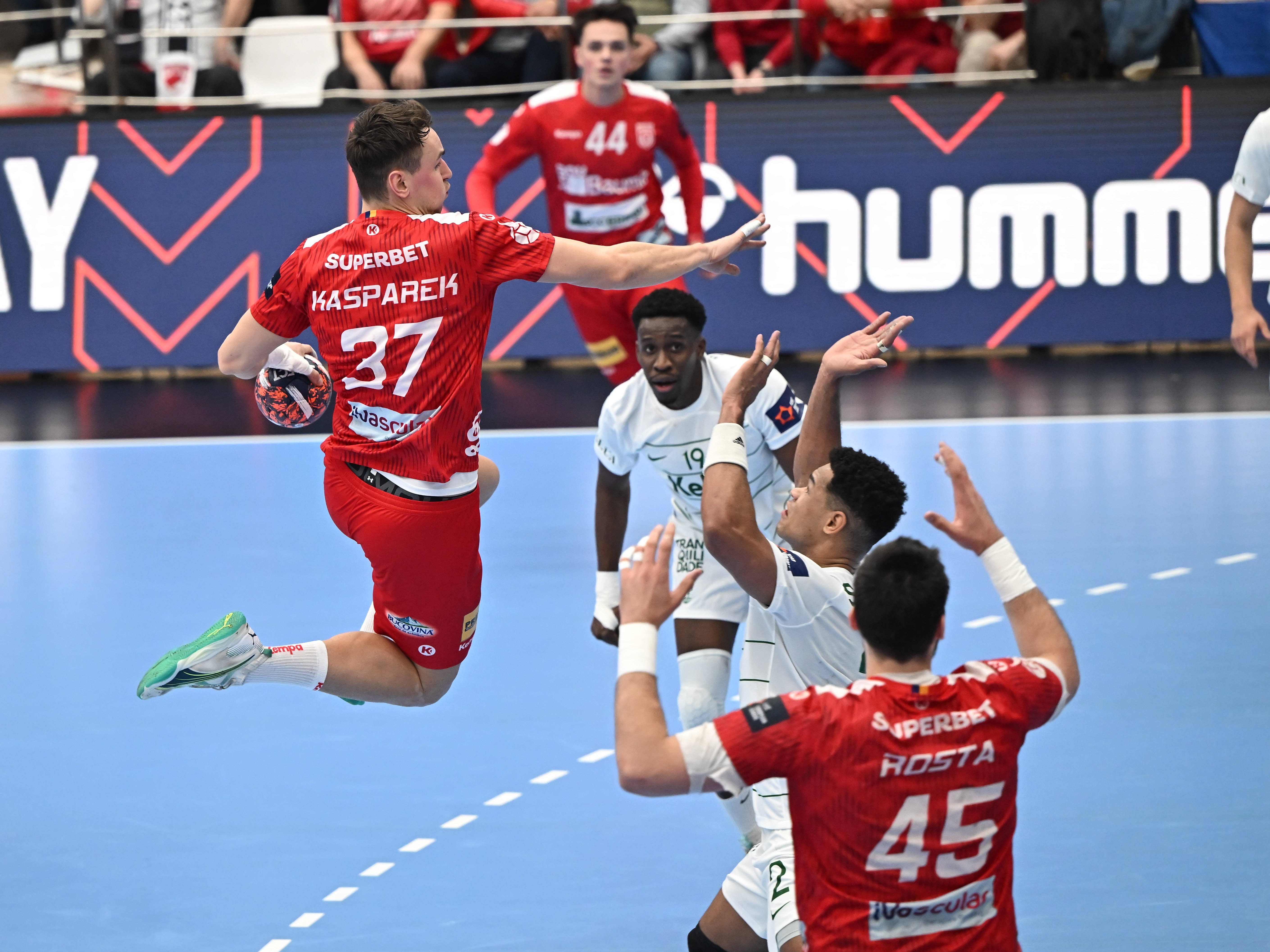 Eurofarm Pelister - Dinamo, final INCENDIAR &icirc;n EHF Champions League! Trasoare &agrave; la Stanislav Kasparek și intervenții de zile mari ale lui Ionuț Iancu