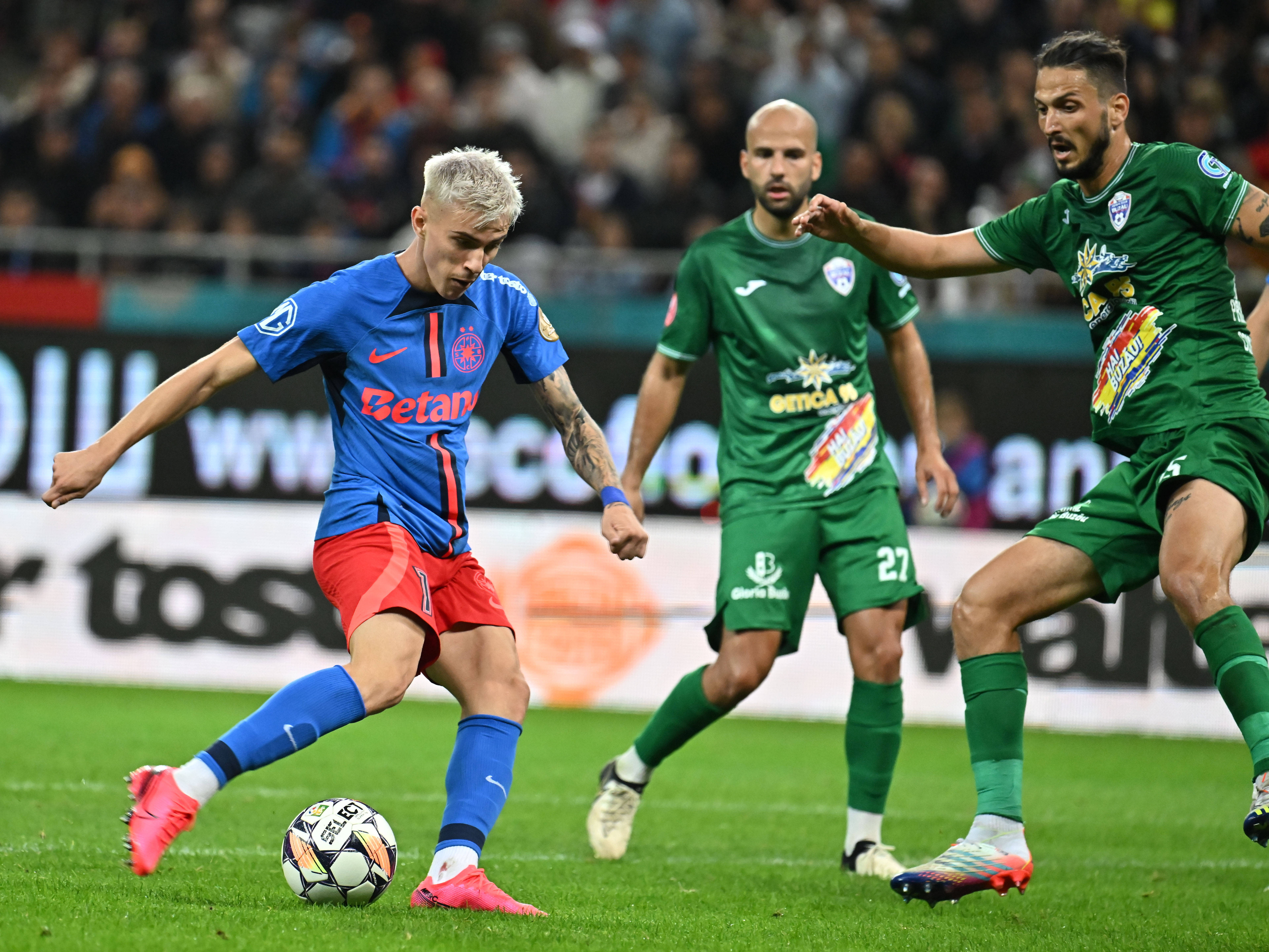 După Andrei Vlad și Eduard Florescu, &icirc;ncă un fotbalist din Superligă s-a transferat &icirc;n Kazahstan! Omul care l-a &icirc;nvins pe Gică Hagi, prezentat oficial