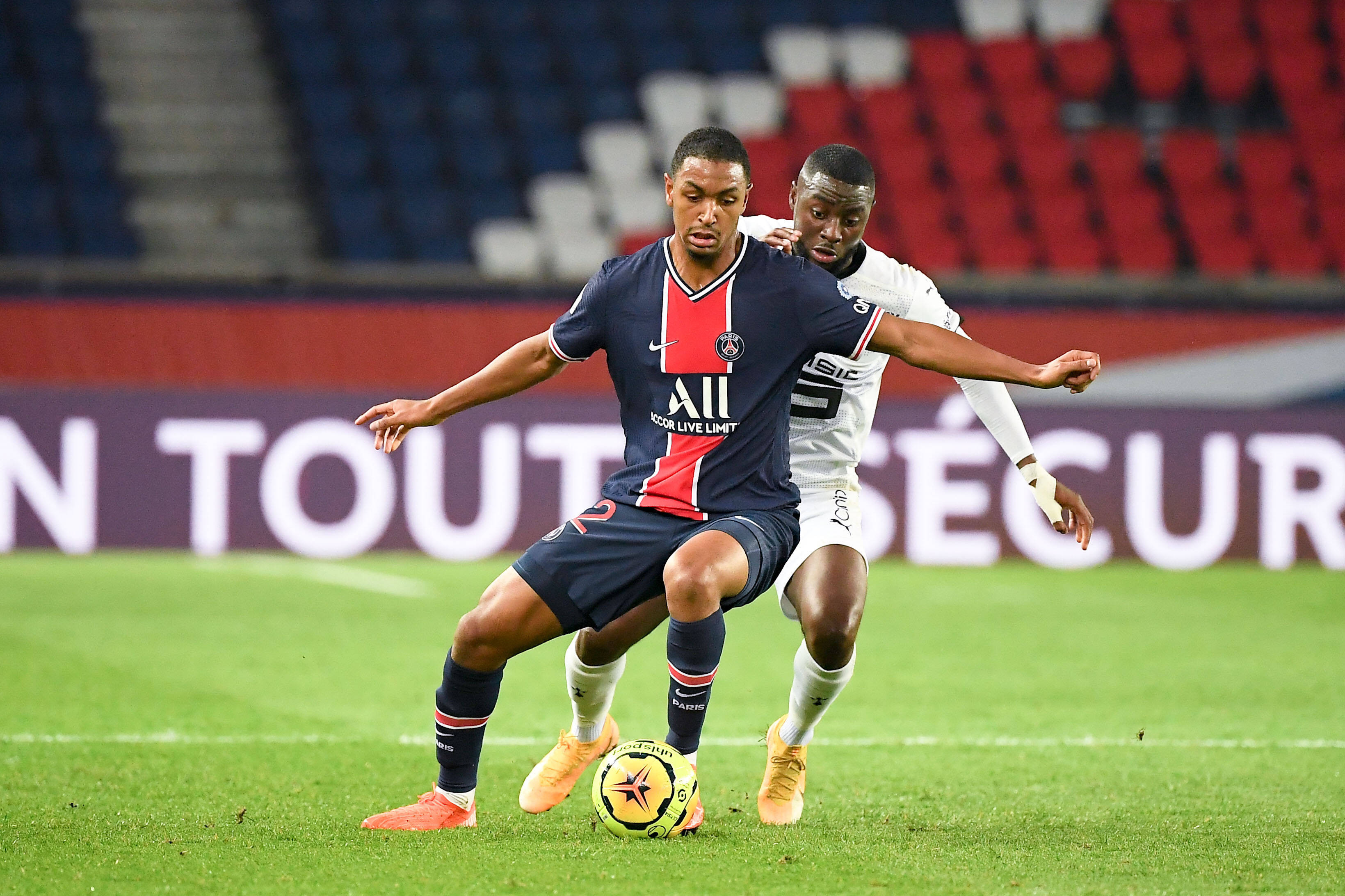 Mijlocașul de Champions League trecut pe la PSG și Middlesbrough a semnat &icirc;n Superliga Rom&acirc;niei!