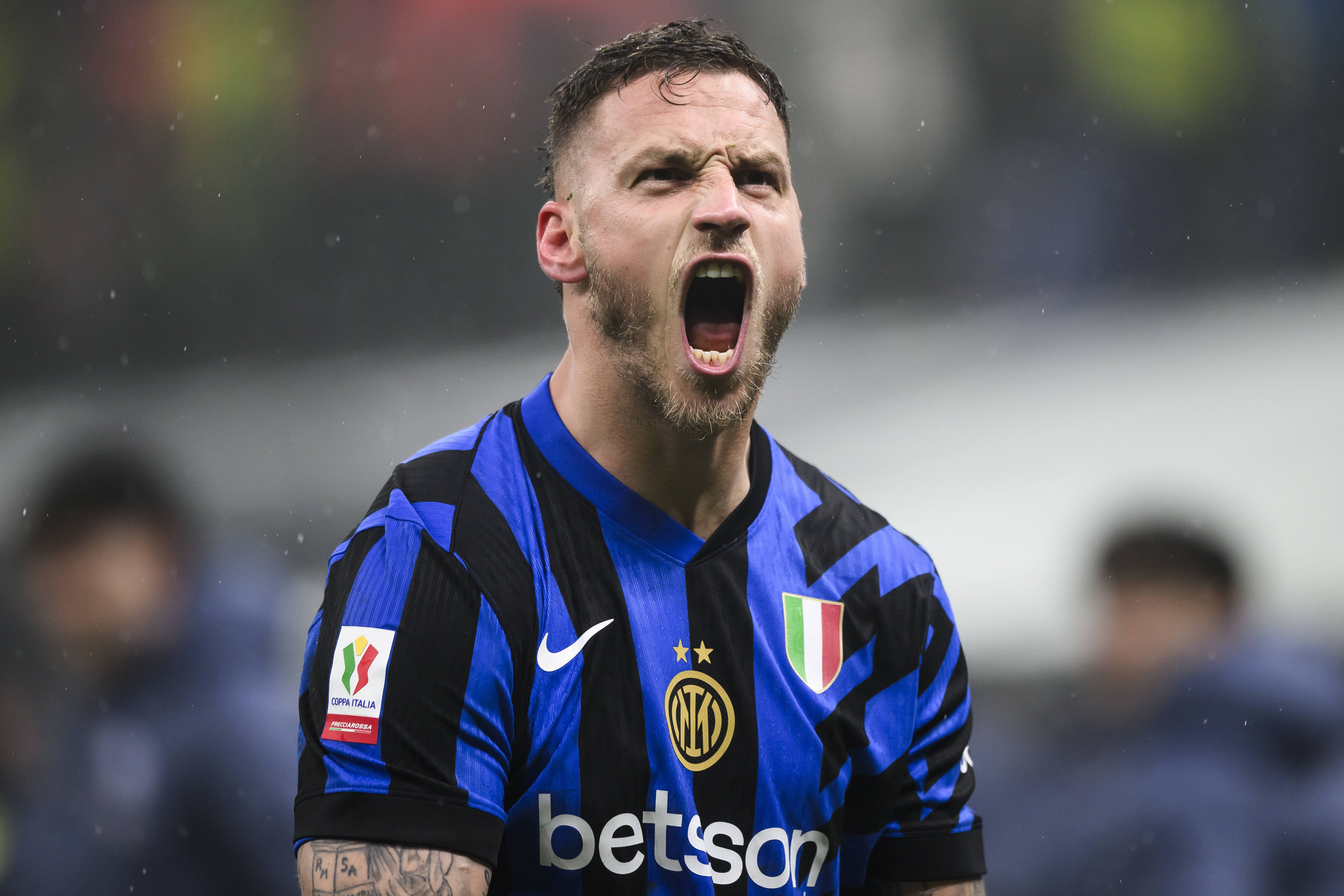 Gol fabulos Marko Arnautovic, voleu din afara careului &icirc;n Inter - Lazio, sfert de finală din Coppa Italia transmis de VOYO!