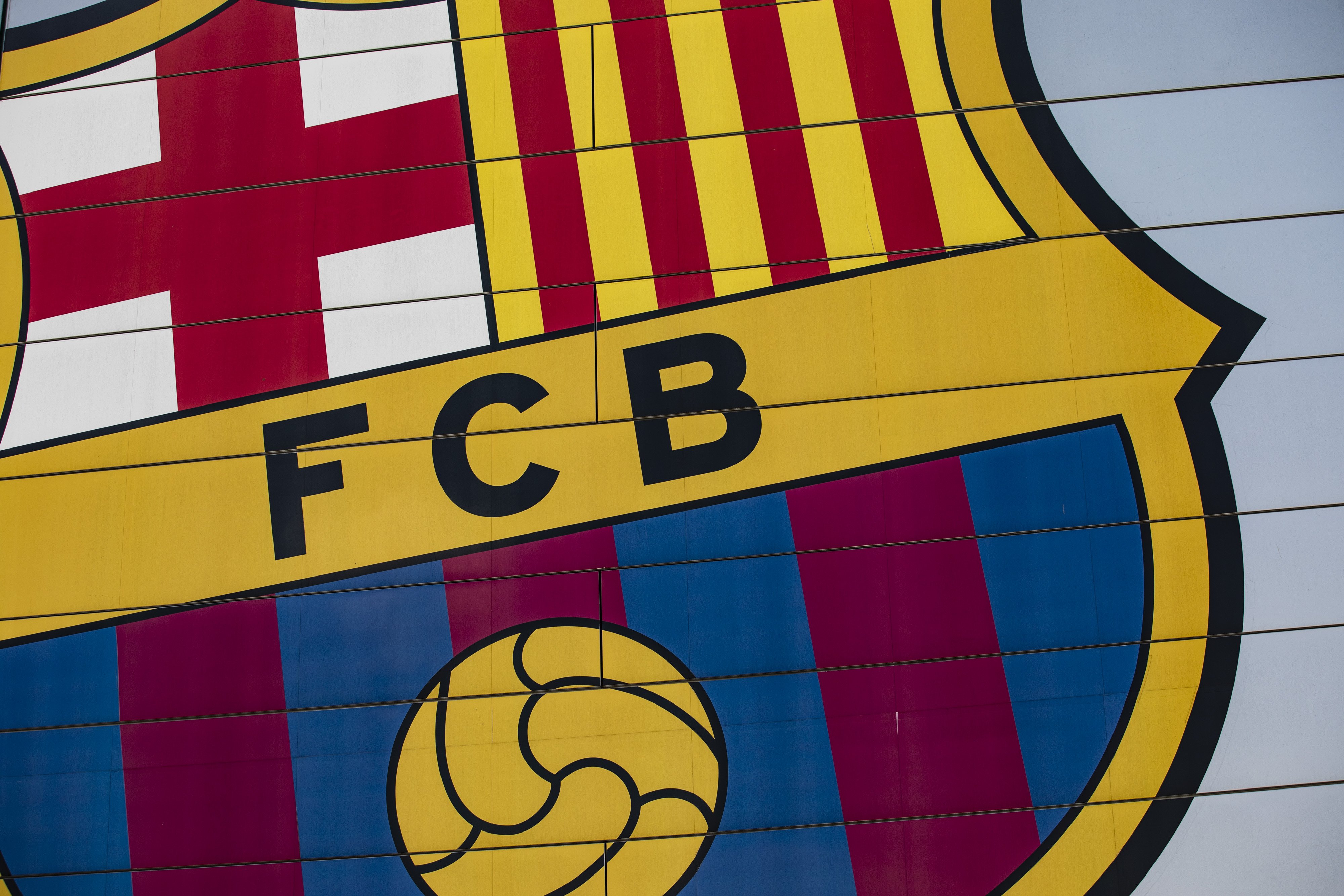 OUT! Barcelona vinde un jucător transferat &icirc;n urmă cu un an. C&acirc;t &icirc;ncasează catalanii