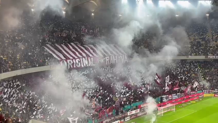 Atmosferă incendiară la Rapid - FCSB! Fum și pocnitori &icirc;n peluza gazdelor