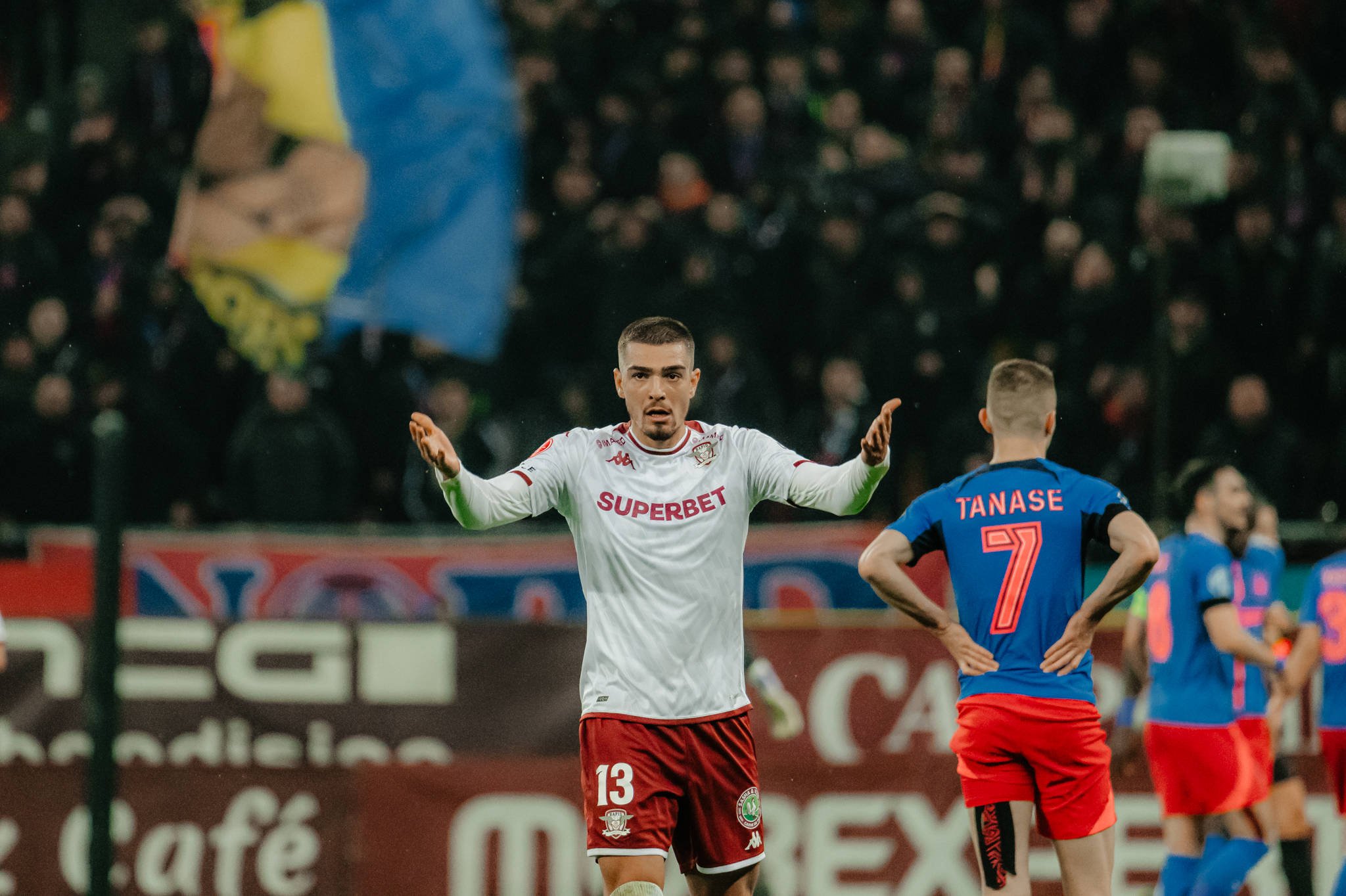 Denis Ciobotariu &bdquo;fierbe&ldquo; după Rapid &ndash; FCSB: ce l-a scos din sărite la capătul unui meci aprins