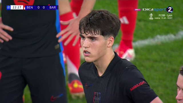 Ce gafă! Cubarsi a văzut direct cartonașul roșu &icirc;n Benfica - Barcelona, după doar 22 de minute