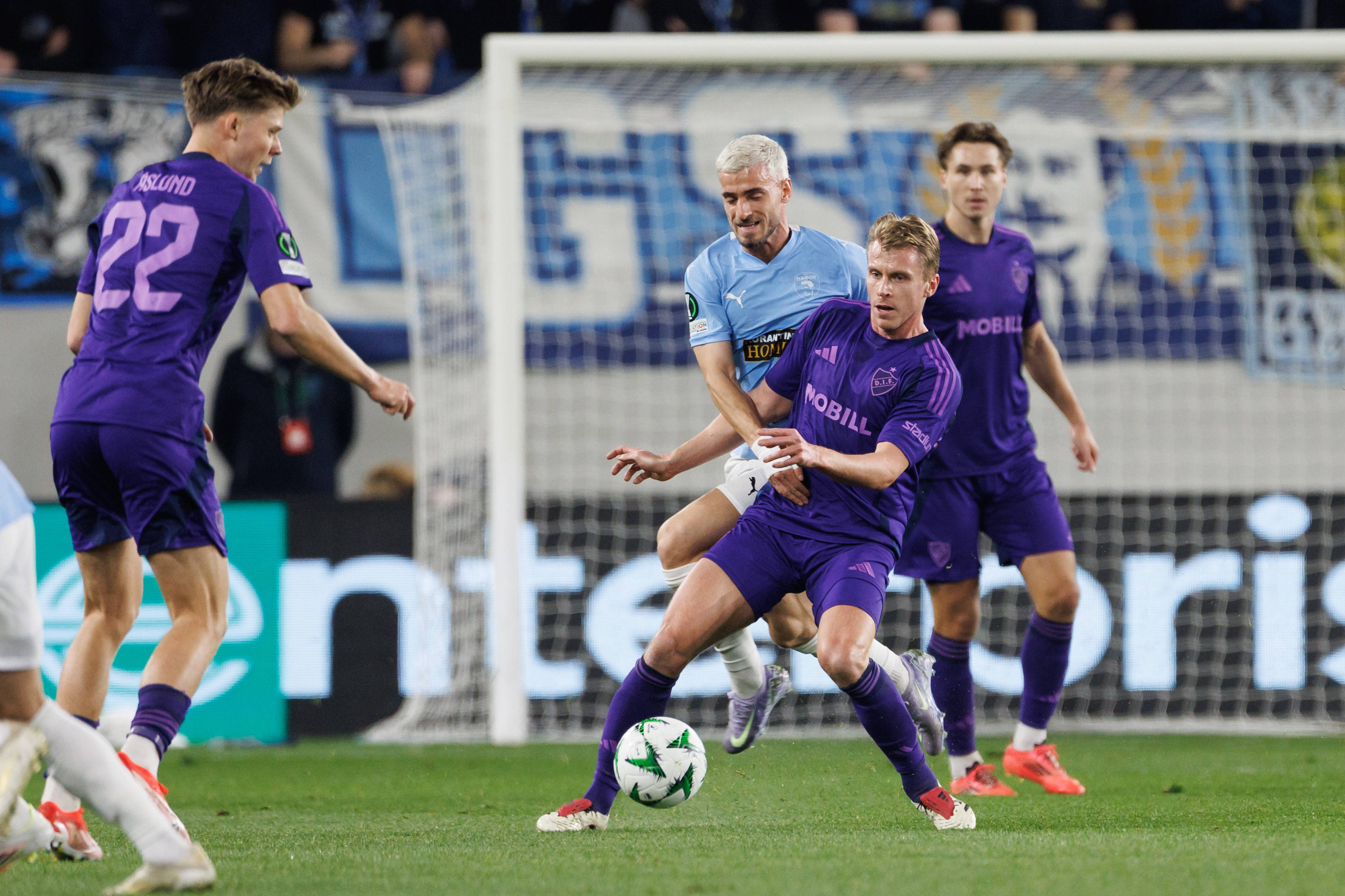 Rom&acirc;nii au făcut legea &icirc;n optimile Conference League! Rezultatele și marcatorii