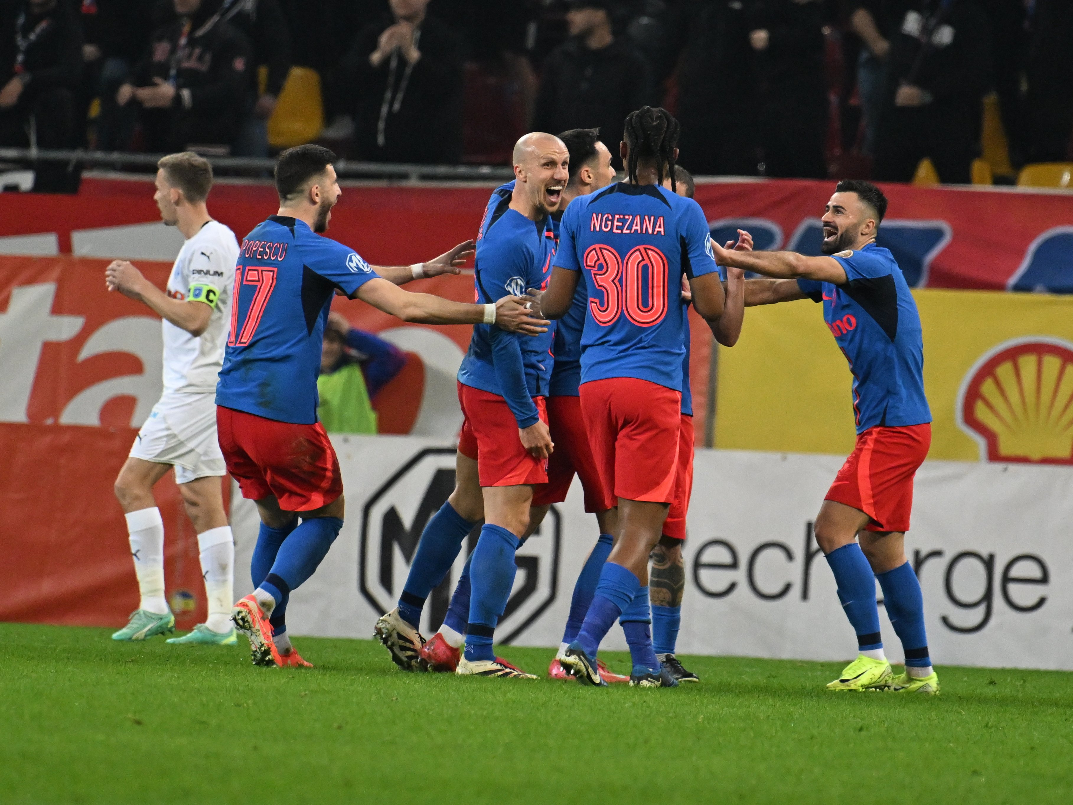 Fcsb universitatea craiova superliga superbet 9032025
