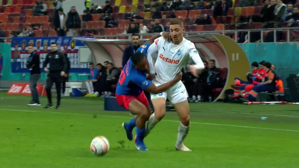 Trebuia eliminat Ngezana din prima repriză? Reacția lui Marius Avram după FCSB - Univ. Craiova