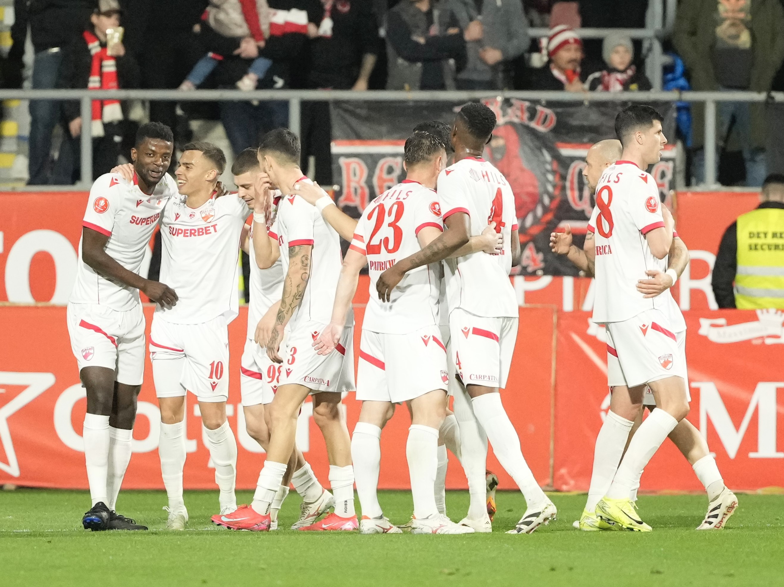 Clasamentul din play-off-ul Superligii: Dinamo, singura care beneficiază de rotunjire. Cum se face departajarea &icirc;n caz de egalitate