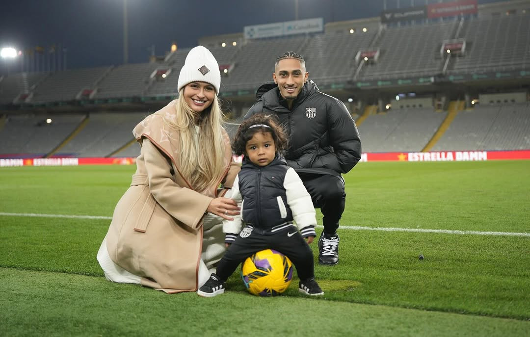 Raphinha a devenit golgheter &icirc;n Champions League după o zi grea. Dezvăluirea soției: Ești un tată grozav și un profesionist