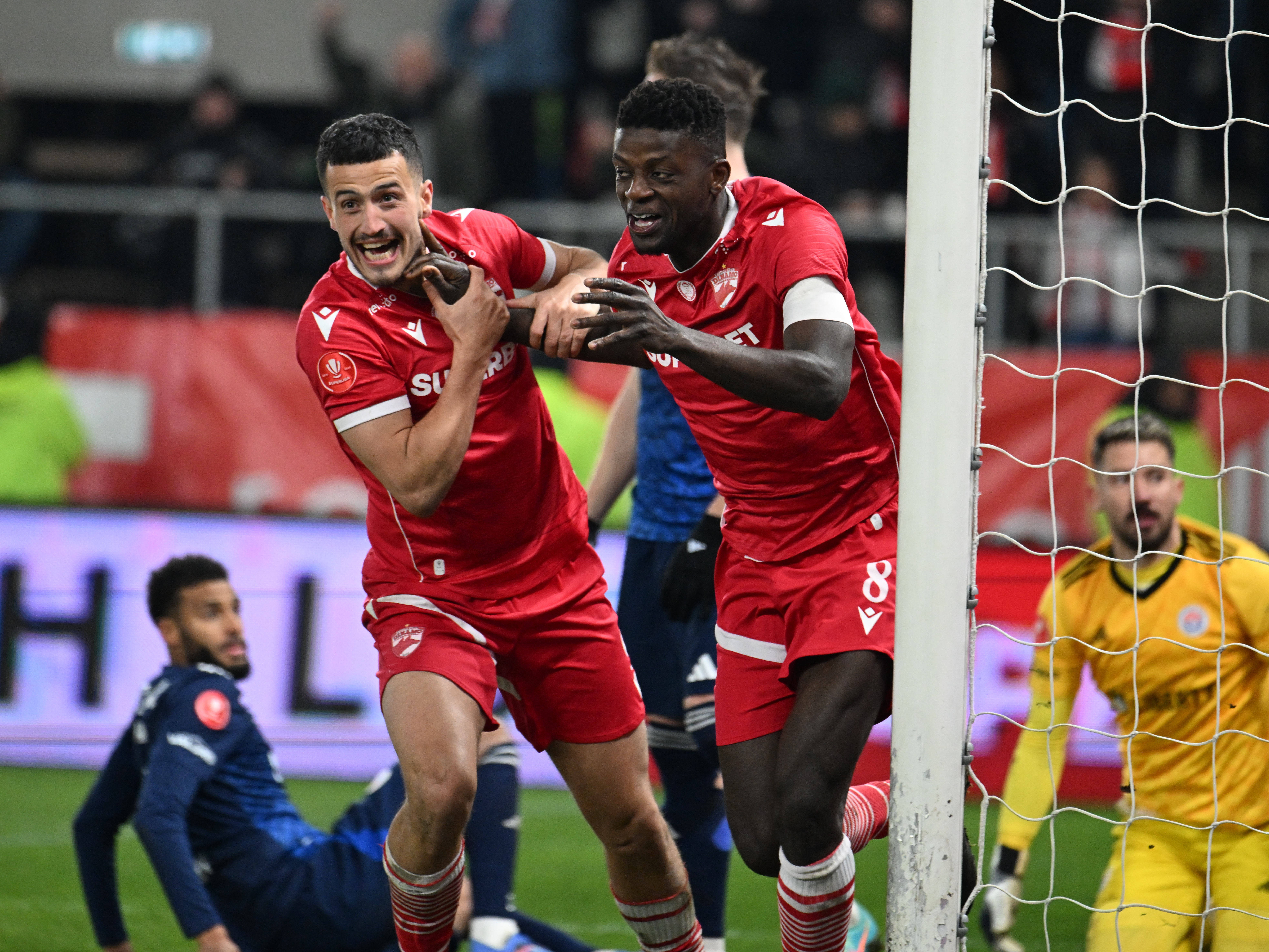 Fanii lui Dinamo au votat cel mai bun jucător din sezonul regulat! Cine este &rdquo;c&acirc;inele&rdquo; numărul 1