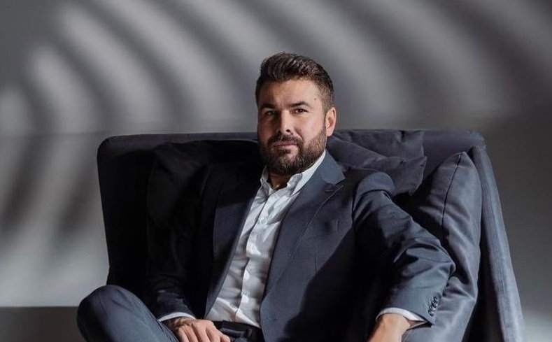 Adrian Mutu a găsit soluția pentru banca Rapidului: &rdquo;E un antrenor bun, se potrivește&rdquo;