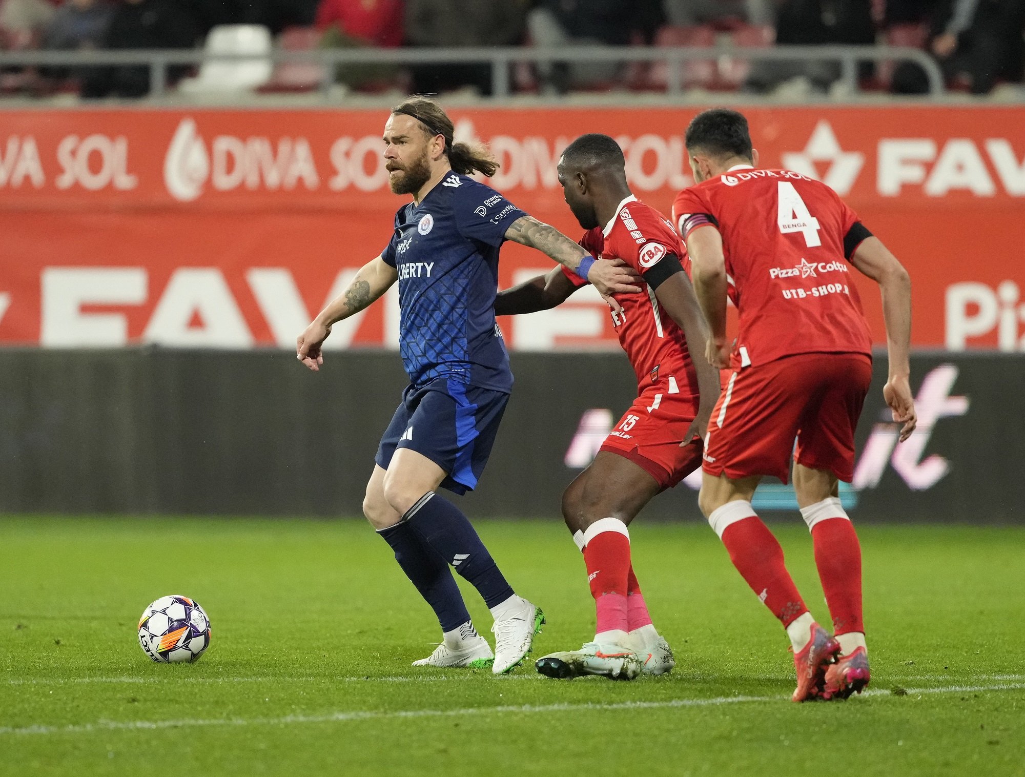 UTA Arad - Oțelul Galați 2-0! Gazdele s-au impus și s-au apropiat la două puncte de Europa