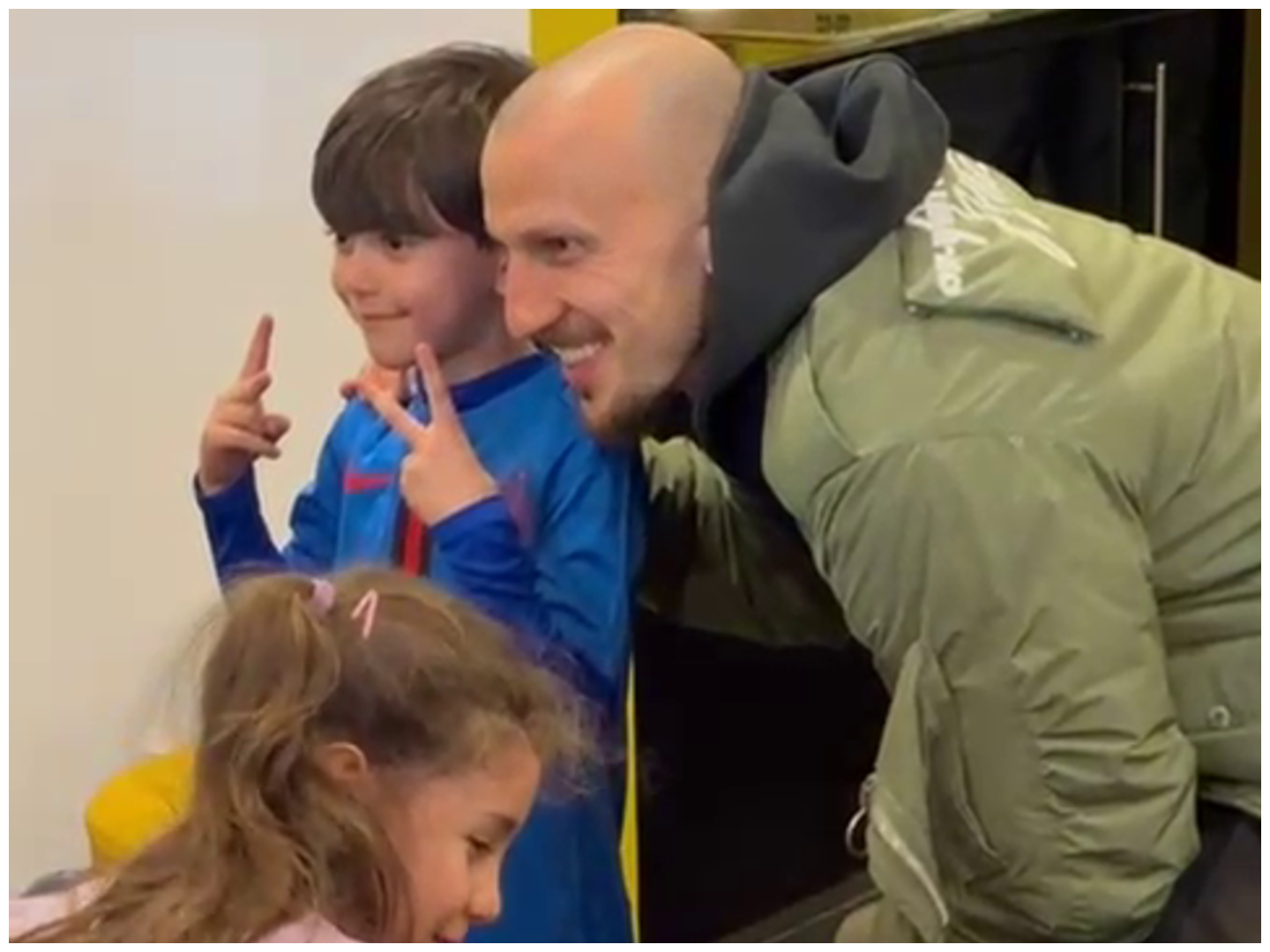 Vlad Chiricheș, creator de z&acirc;mbete! Veteranul FCSB s-a alăturat unei cauze nobile
