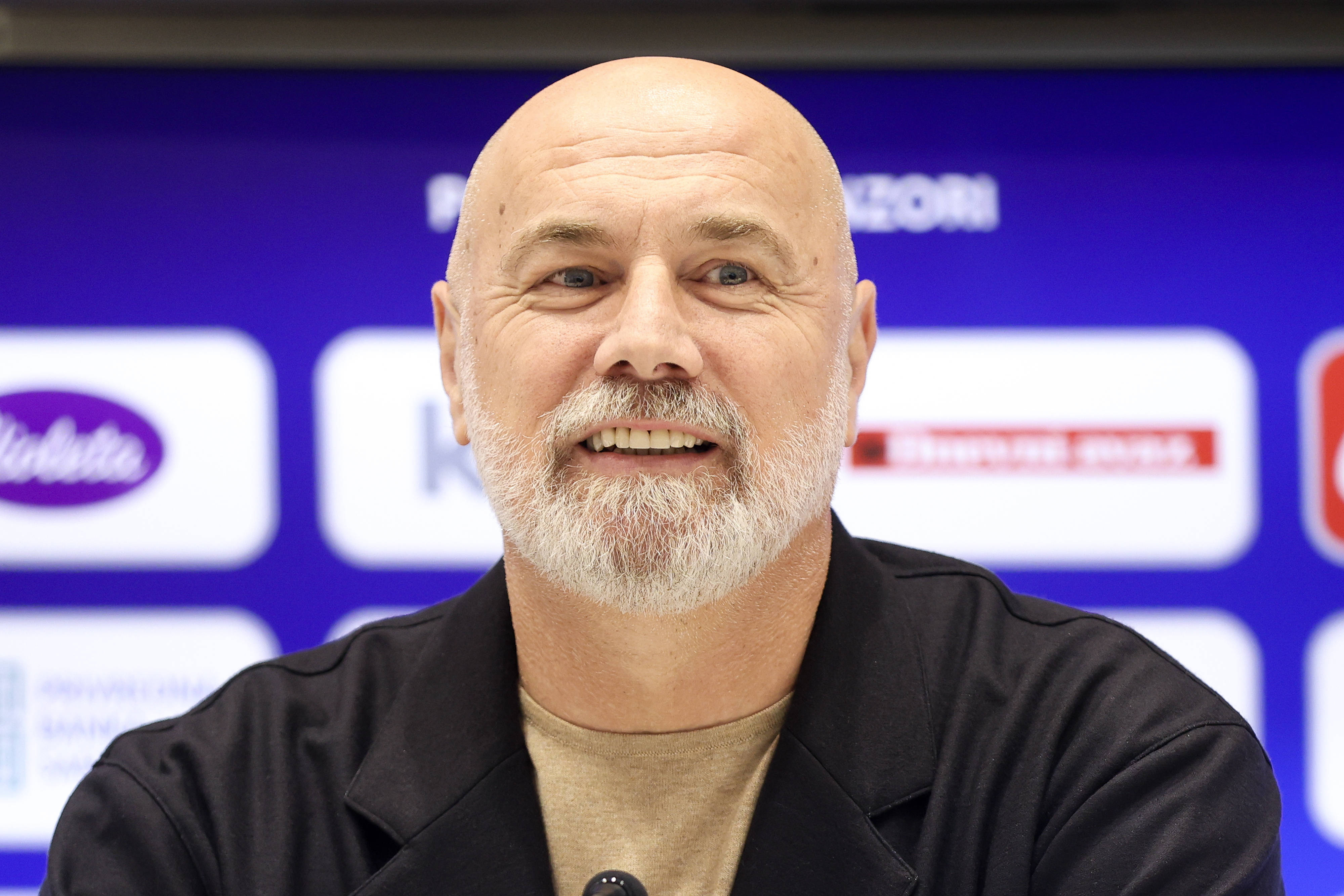 Discursul susținut de Sergej Barbarez &icirc;n vestiar după victoria uriașă obținută de echipa sa &icirc;n fața Rom&acirc;niei