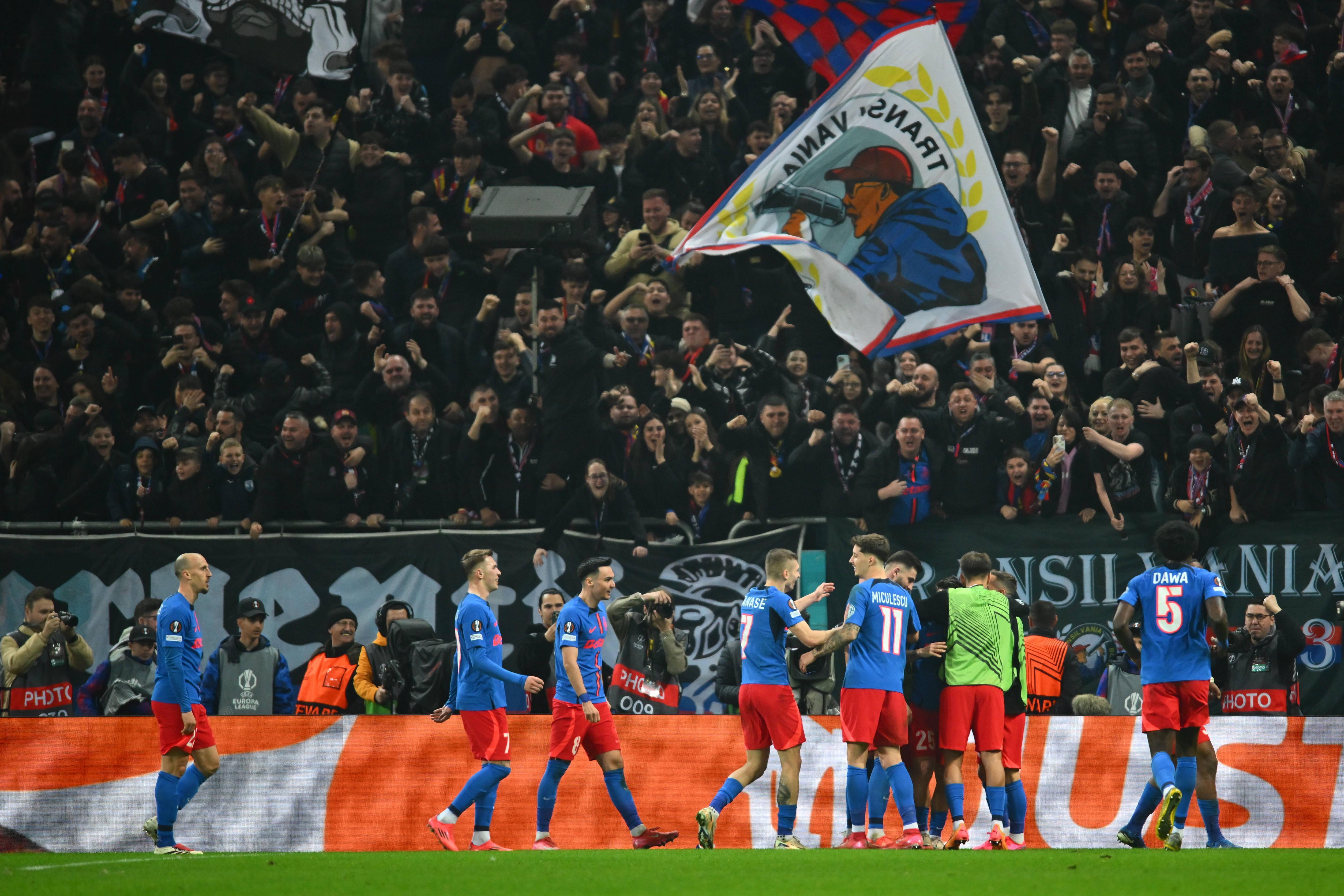 Jucătorul de la FCSB a reacționat după ce s-a spus că vrea să plece: &rdquo;Vreau să lămuresc!&rdquo;