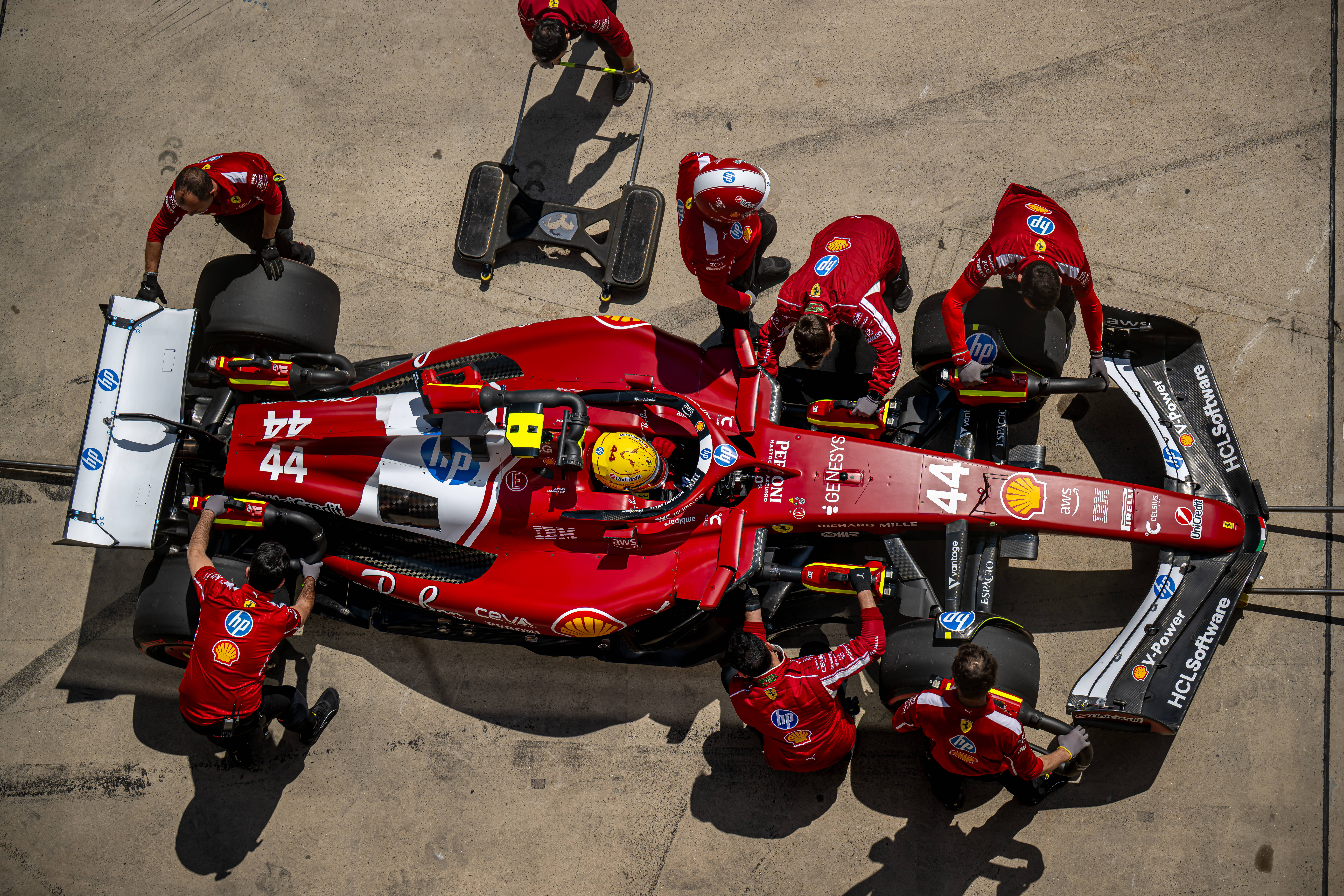Lewis Hamilton face legea &icirc;n China! Ce s-a &icirc;nt&acirc;mplat &icirc;n Marele Premiu de la Shanghai, &icirc;n calificări