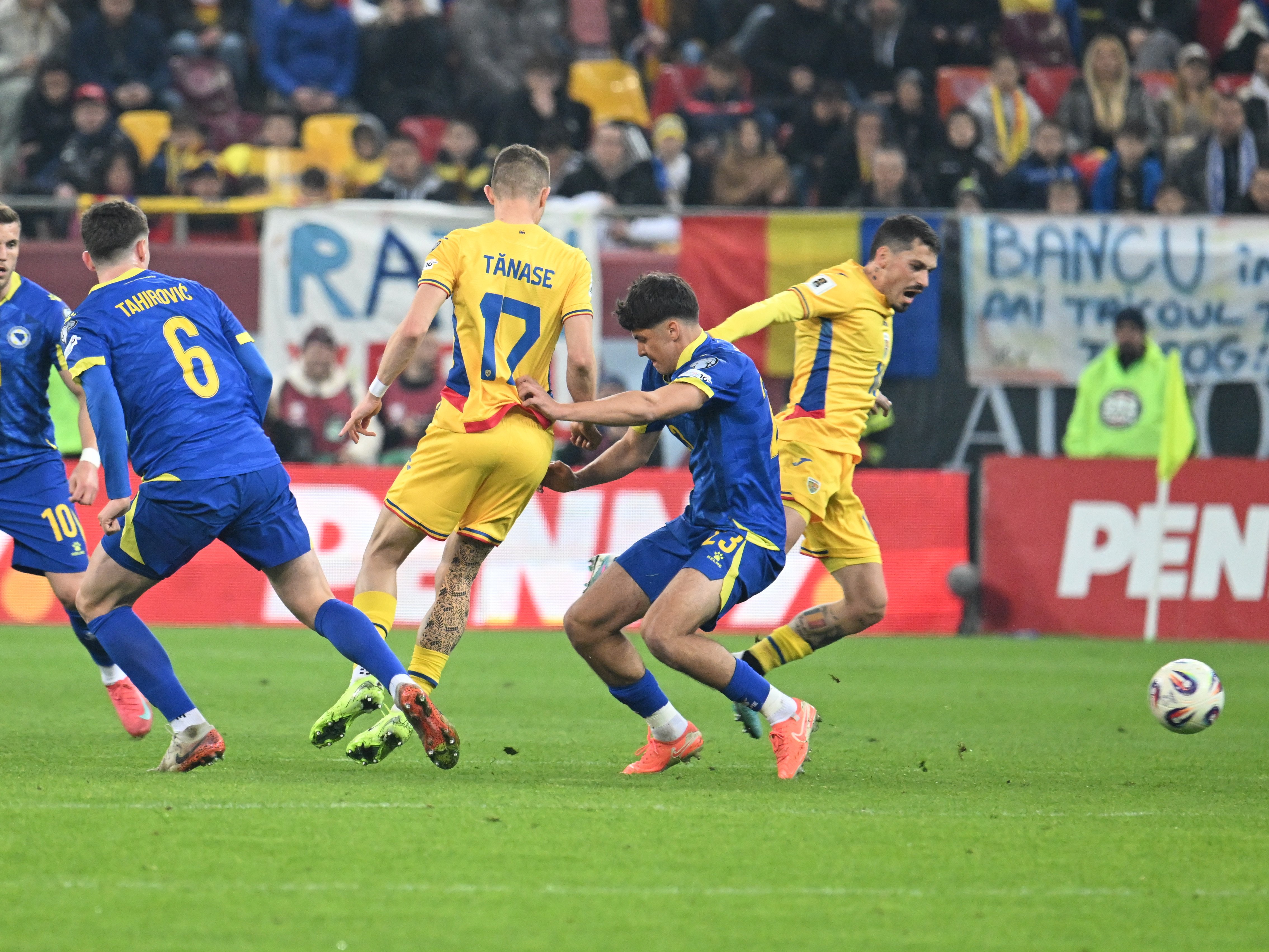 Pierdere importantă pentru Mircea Lucescu! Unul dintre titulari s-a accidentat și ar putea lipsi cu San Marino