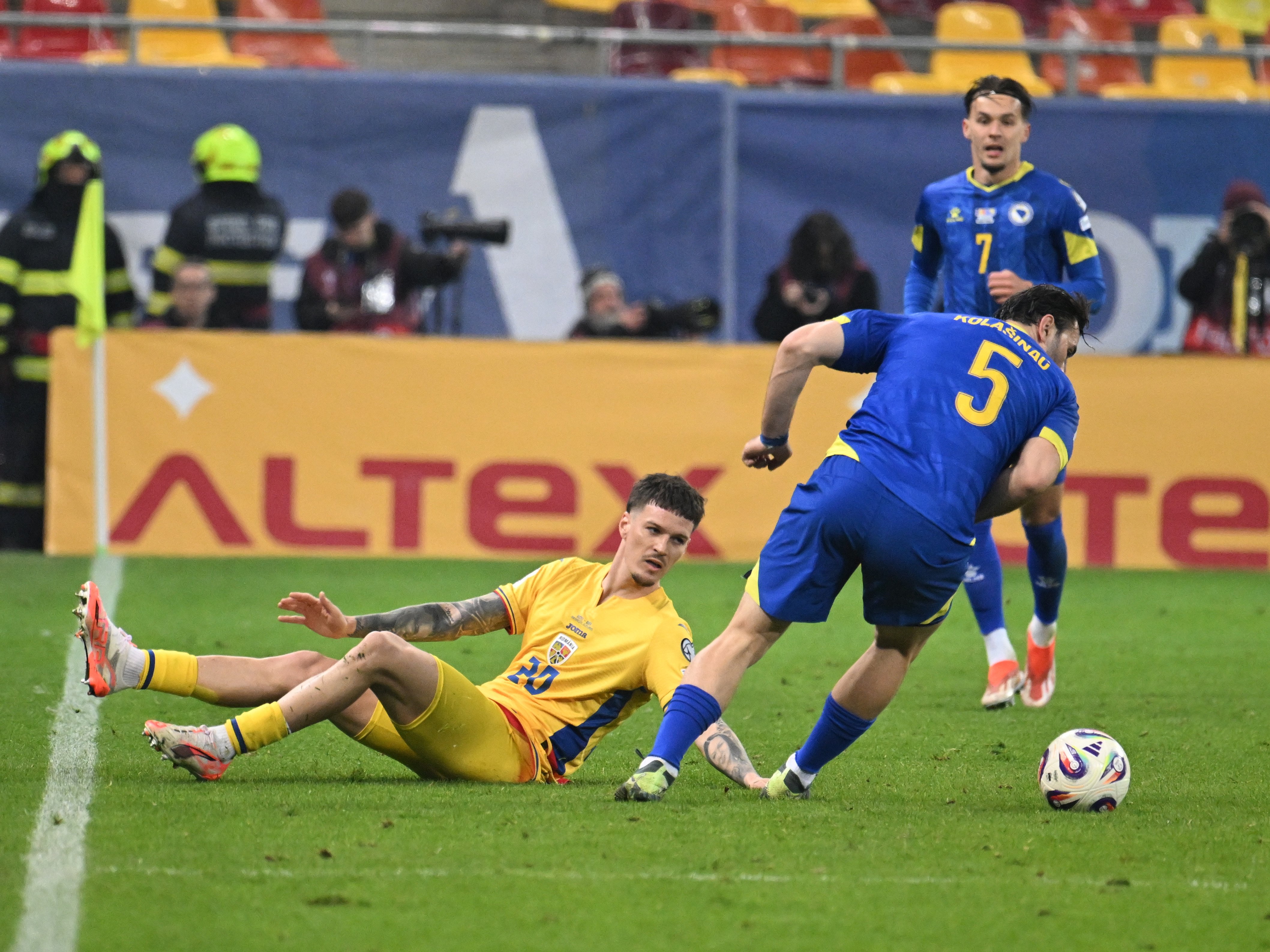 Concluziile italienilor după prestația lui Dennis Man &icirc;n Rom&acirc;nia - Bosnia 0-1