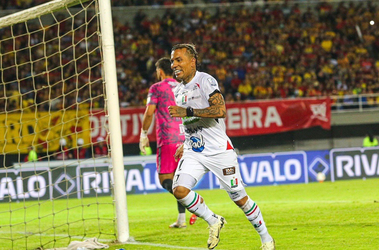 &rdquo;Dayro Moreno es un goleador de raza pura!&rdquo; &Icirc;ncă un gol marcat &icirc;n duelul fantastic pentru istorie cu Radamel Falcao