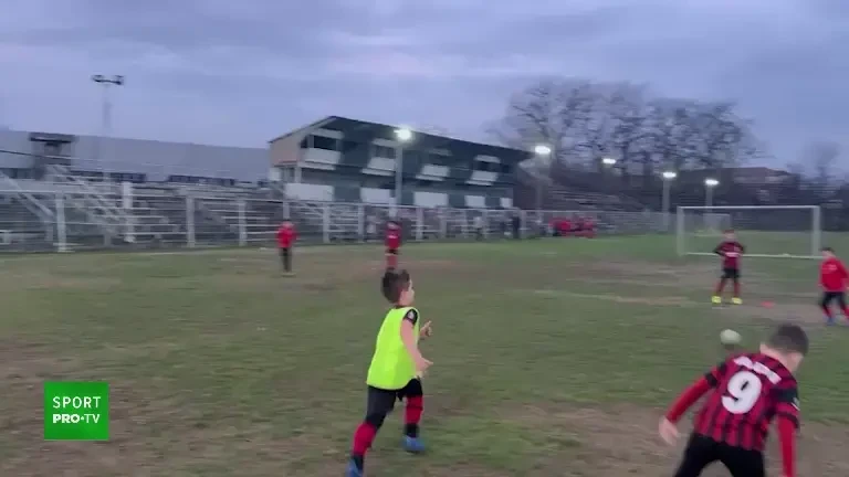 AC Milan investește milioane de euro în România! Bază ultramodernă la Craiova, unde un fost mare stadion a rămas paragină