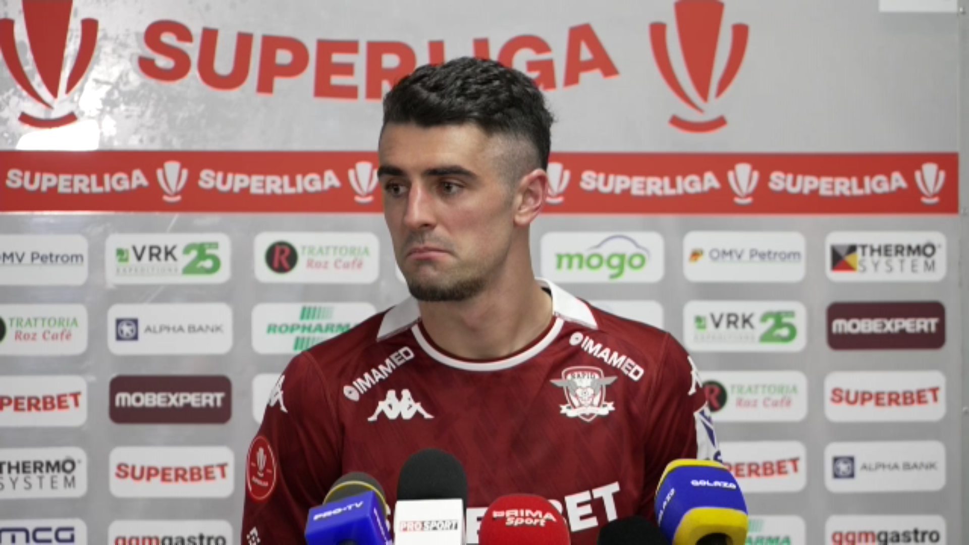 Pașcanu, la păm&acirc;nt: &rdquo;M-am &icirc;nchis &icirc;n baie!&rdquo; A aflat la interviu că Petrila a luat &rdquo;roșu&rdquo;: &rdquo;Asta ne mai lipsea!&rdquo;