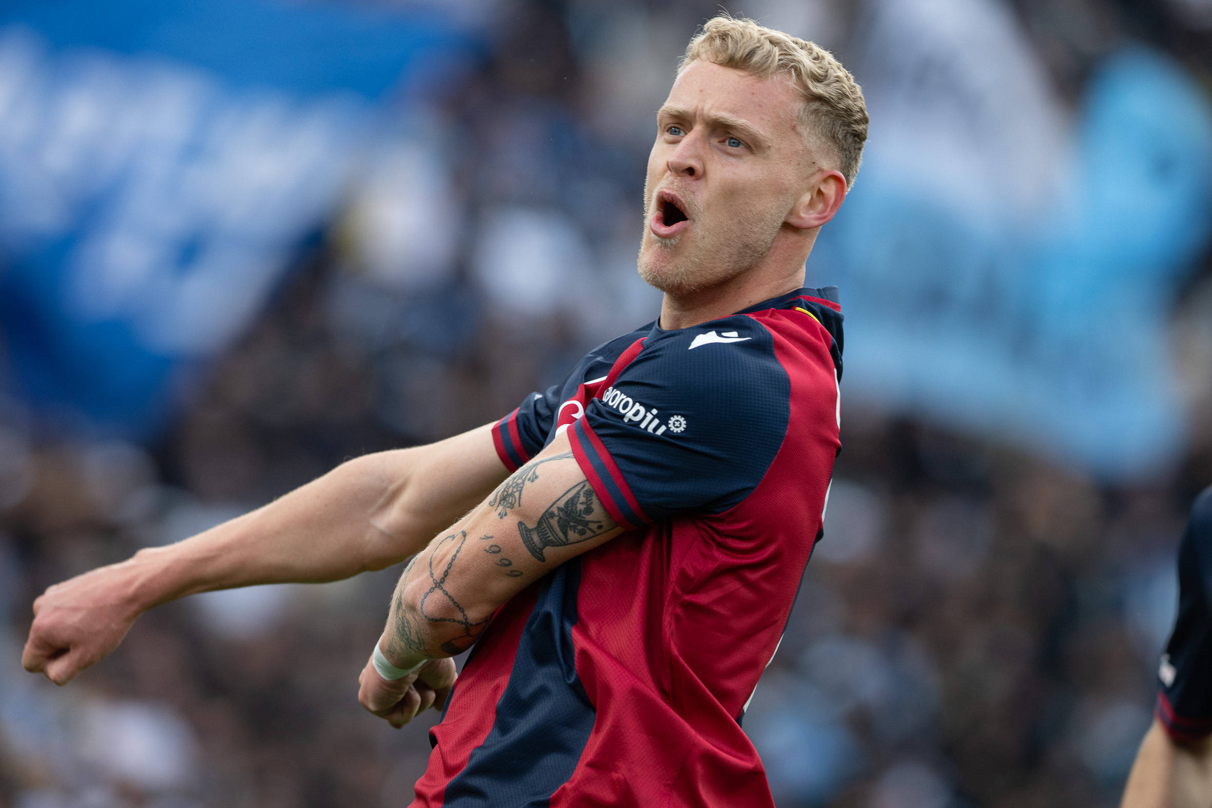 &bdquo;Parcă e mușcat de un zombie!&ldquo;: Odgaard a jucat cu o cicatrice oribilă pe ceafă. Explicația danezului