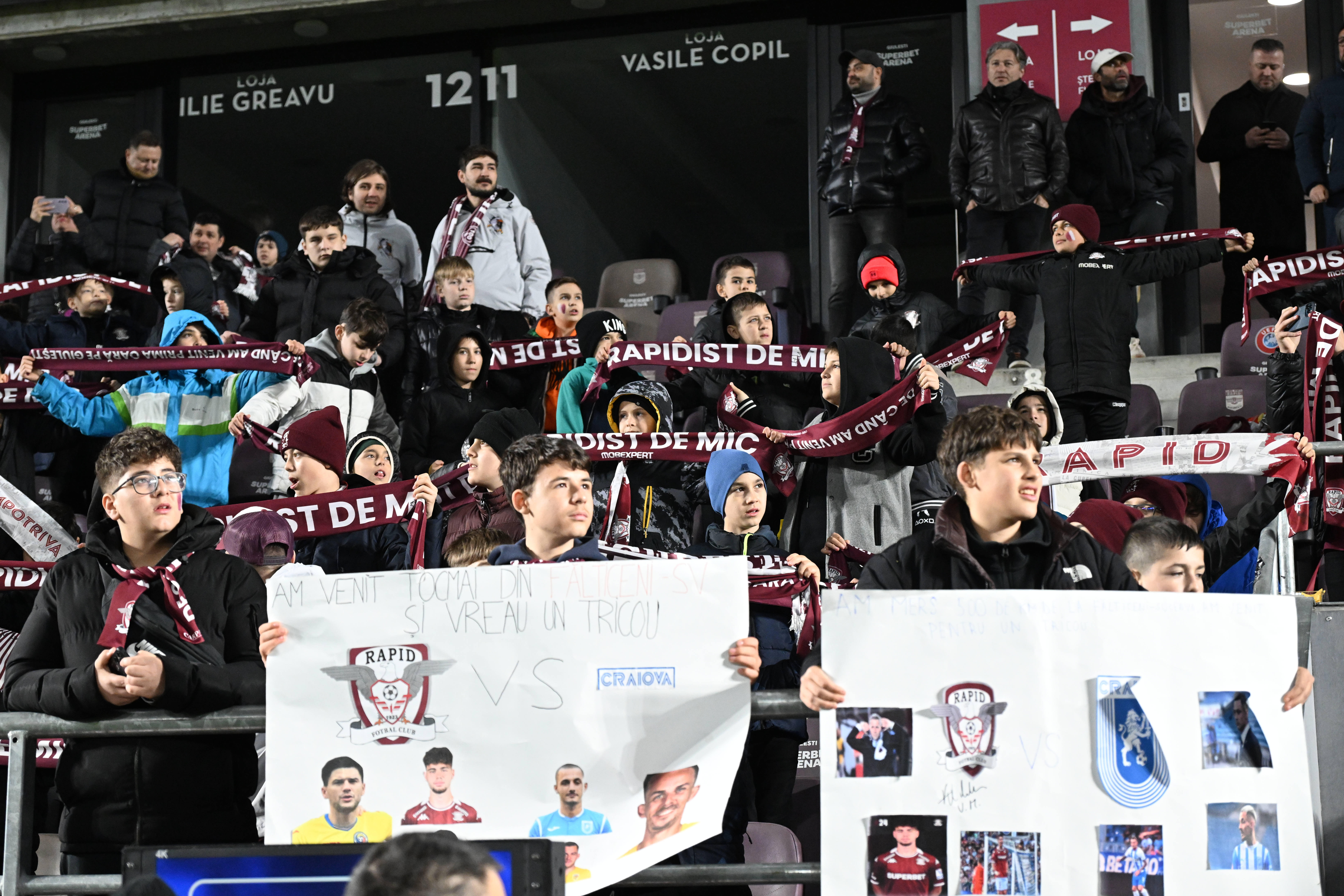 Amendați și cu copiii &icirc;n tribune! Ce sancțiune a primit Rapid după meciul cu Universitatea Craiova