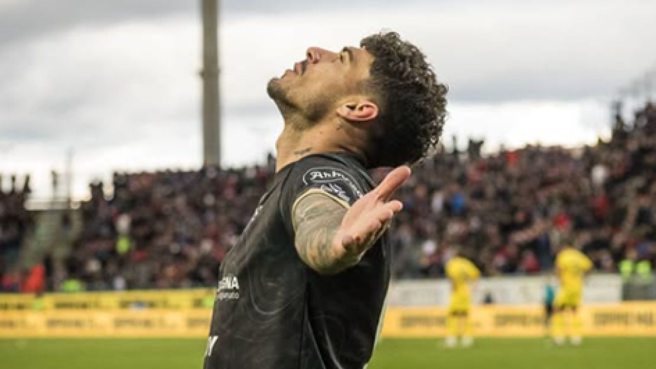 Mesajul antrenorului lui Florinel Coman la scurt timp după ce Gigi Becali a zis că îl așteaptă la FCSB: „Fără scuze!”