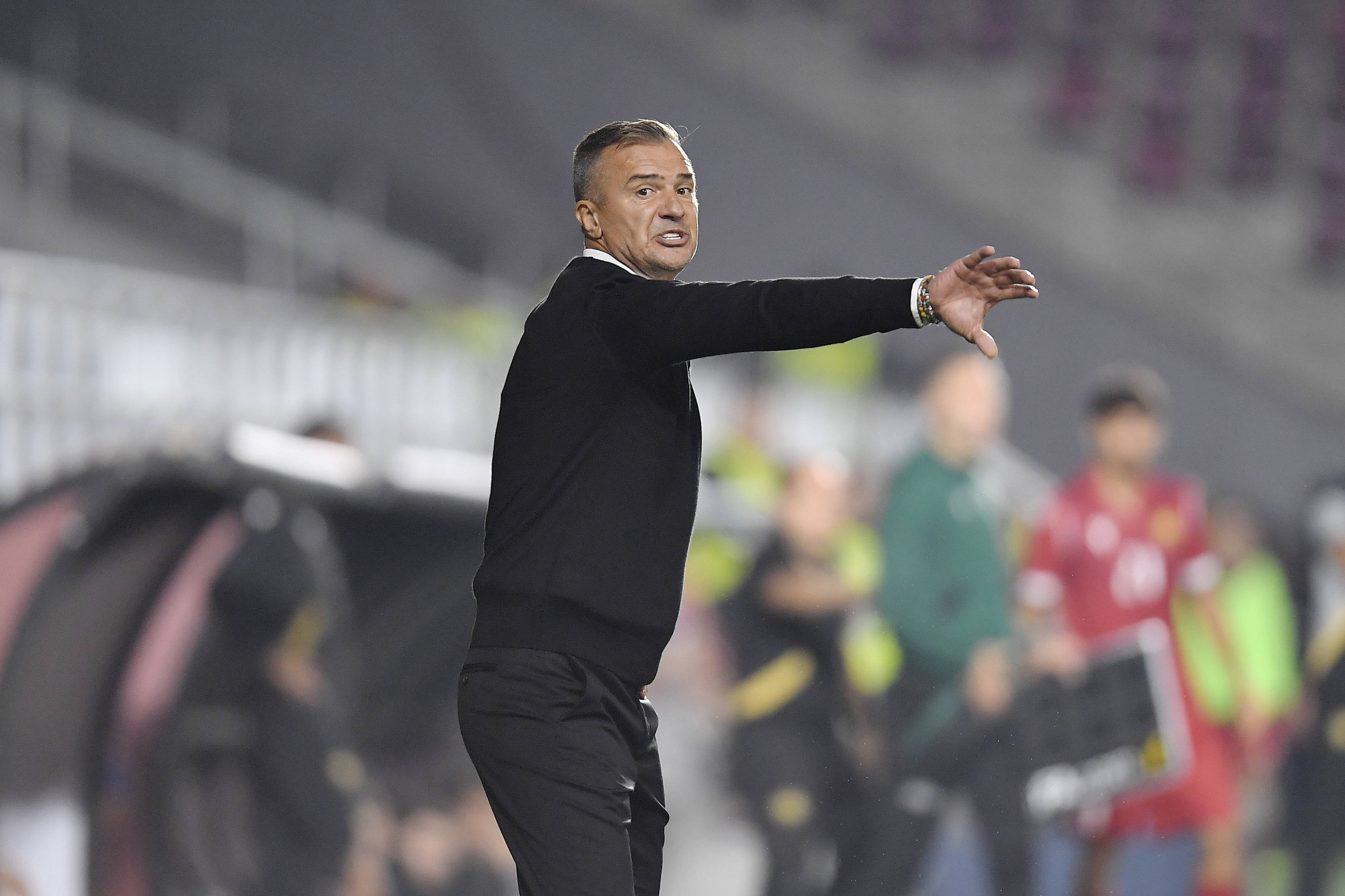 &bdquo;Boala cronică&ldquo; a fotbalului rom&acirc;nesc &icirc;l &icirc;ngrozește pe Pancu: &bdquo;Așa n-avem cum să creștem&ldquo;