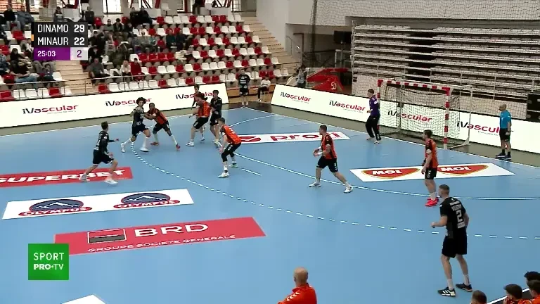 Cupa Rom&acirc;niei la handbal masculin | Dinamo - Minaur Baia Mare, ultimele cinci minute ale meciului