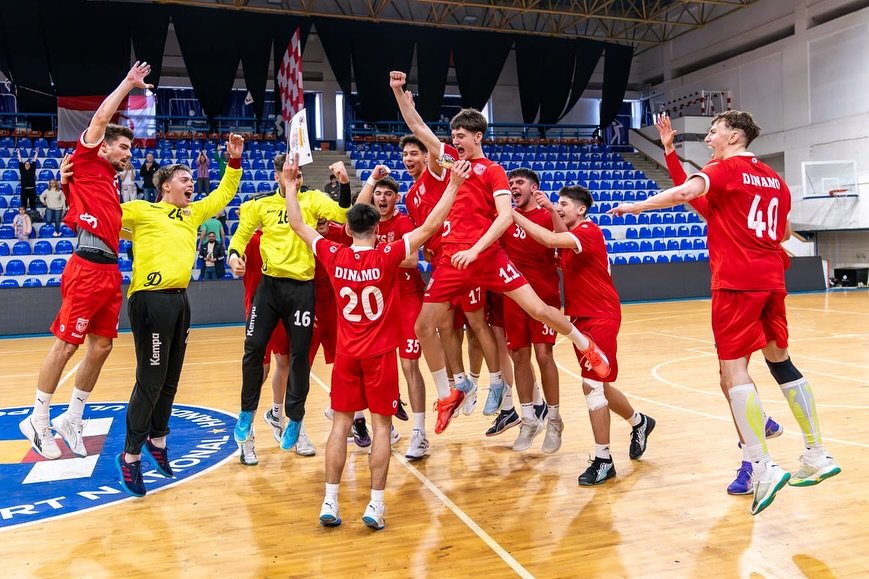 Dinamo luptă &icirc;n Ștefan cel Mare pentru calificarea &icirc;n semifinalele Champions League la tineret!