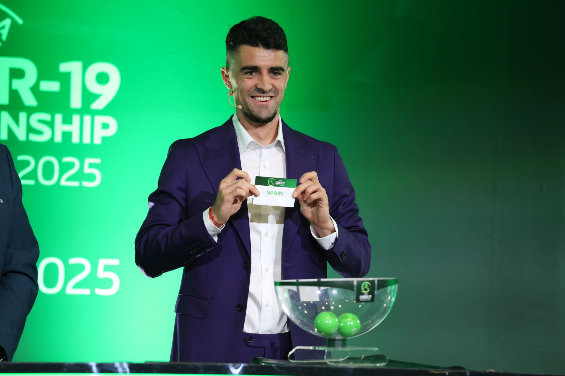 Prezentarea adversarelor Rom&acirc;niei de la turneul final EURO Under-19 2025! Ne duelăm cu campioana europeană en-titre