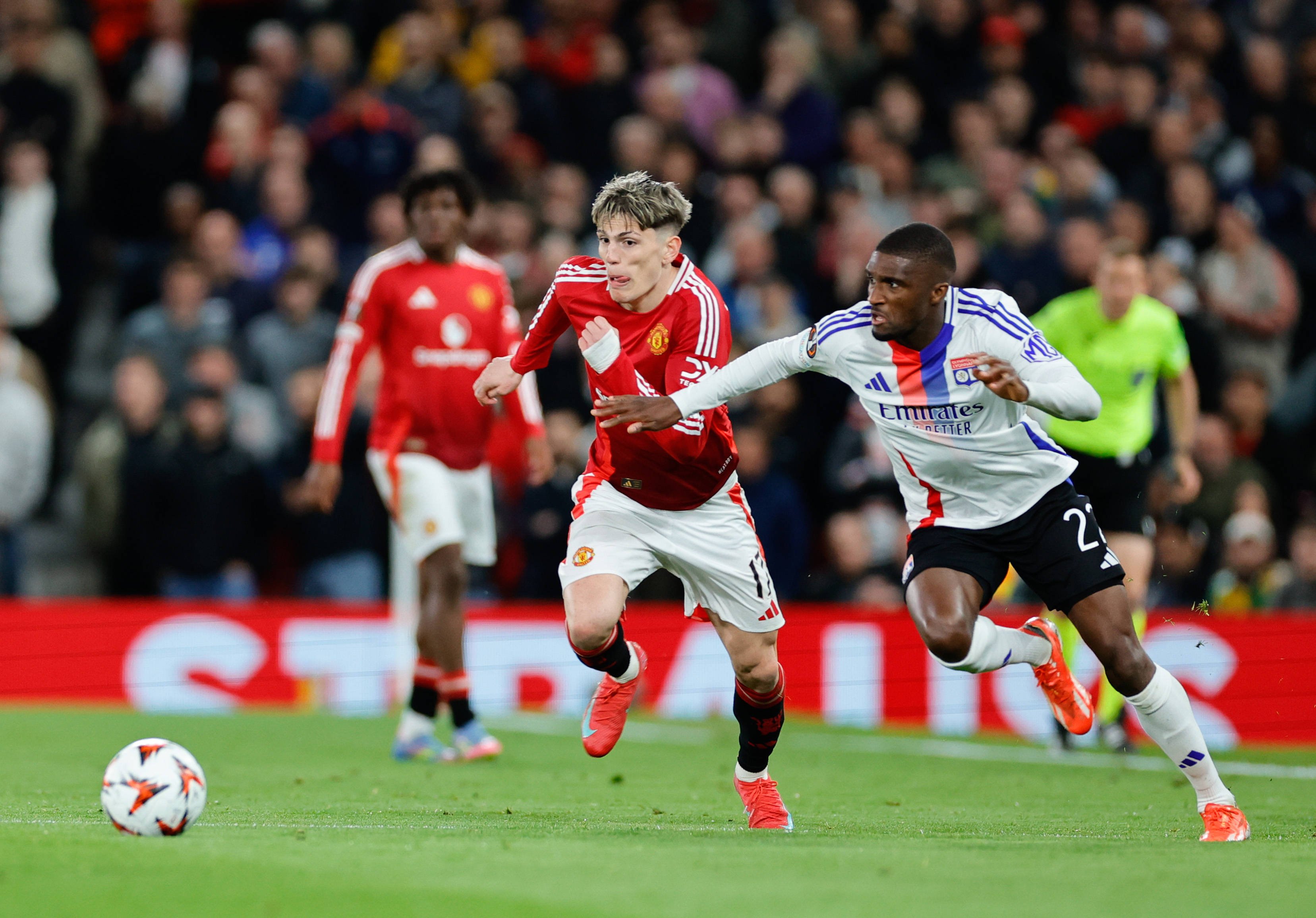 Manchester United - Lyon 5-4: meci interzis cardiacilor! C&acirc;te recorduri au fost stabilite pe Old Trafford