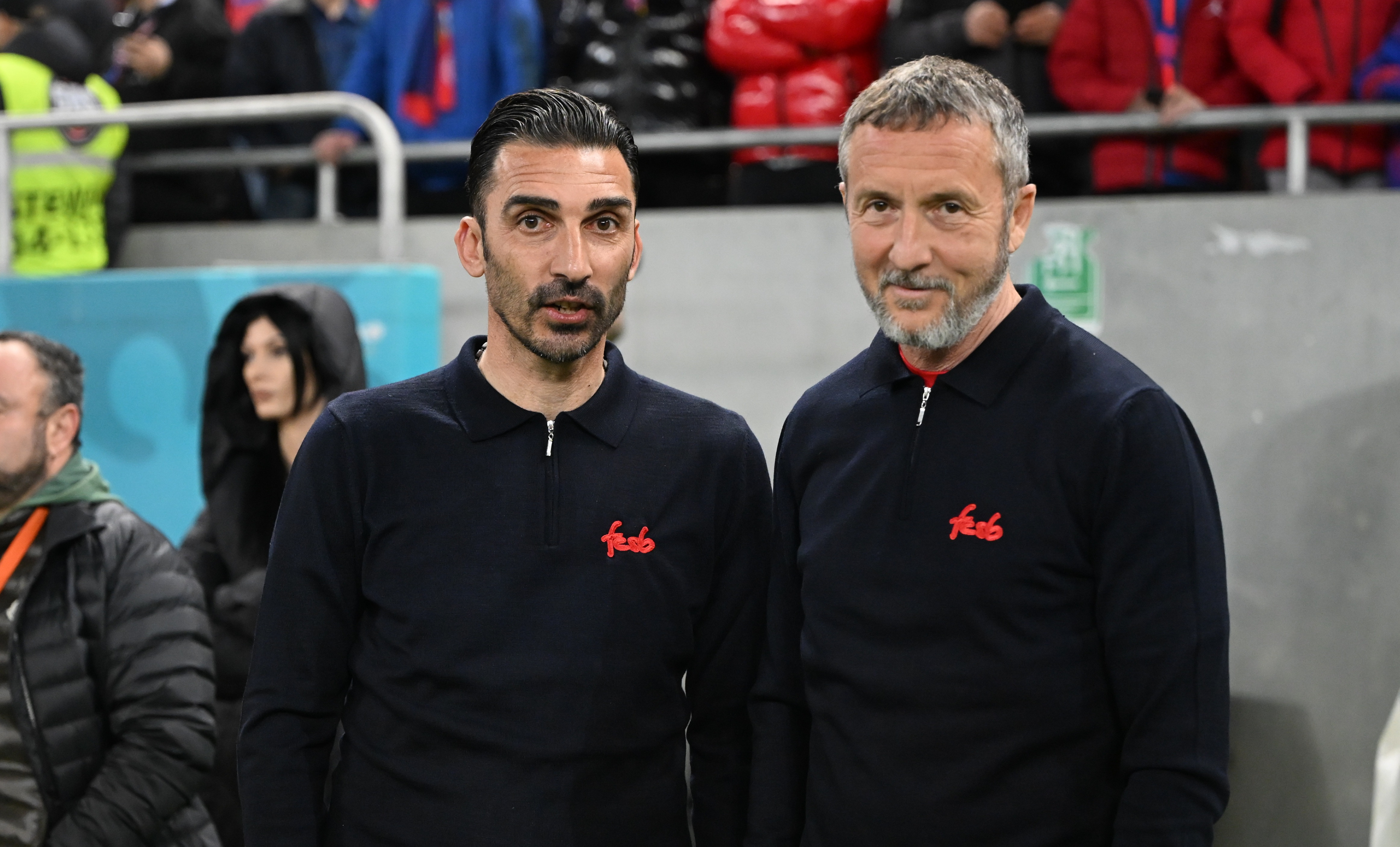 Mihai Stoica dezvăluie cine e t&acirc;nărul civil care a apărut &icirc;n vestiarul lui FCSB și la meciul cu CFR: De Sărbători credeam că merge acasă