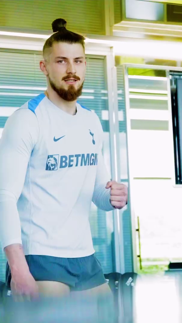 Vlcsnap 2025 04 22 22h39m58s107