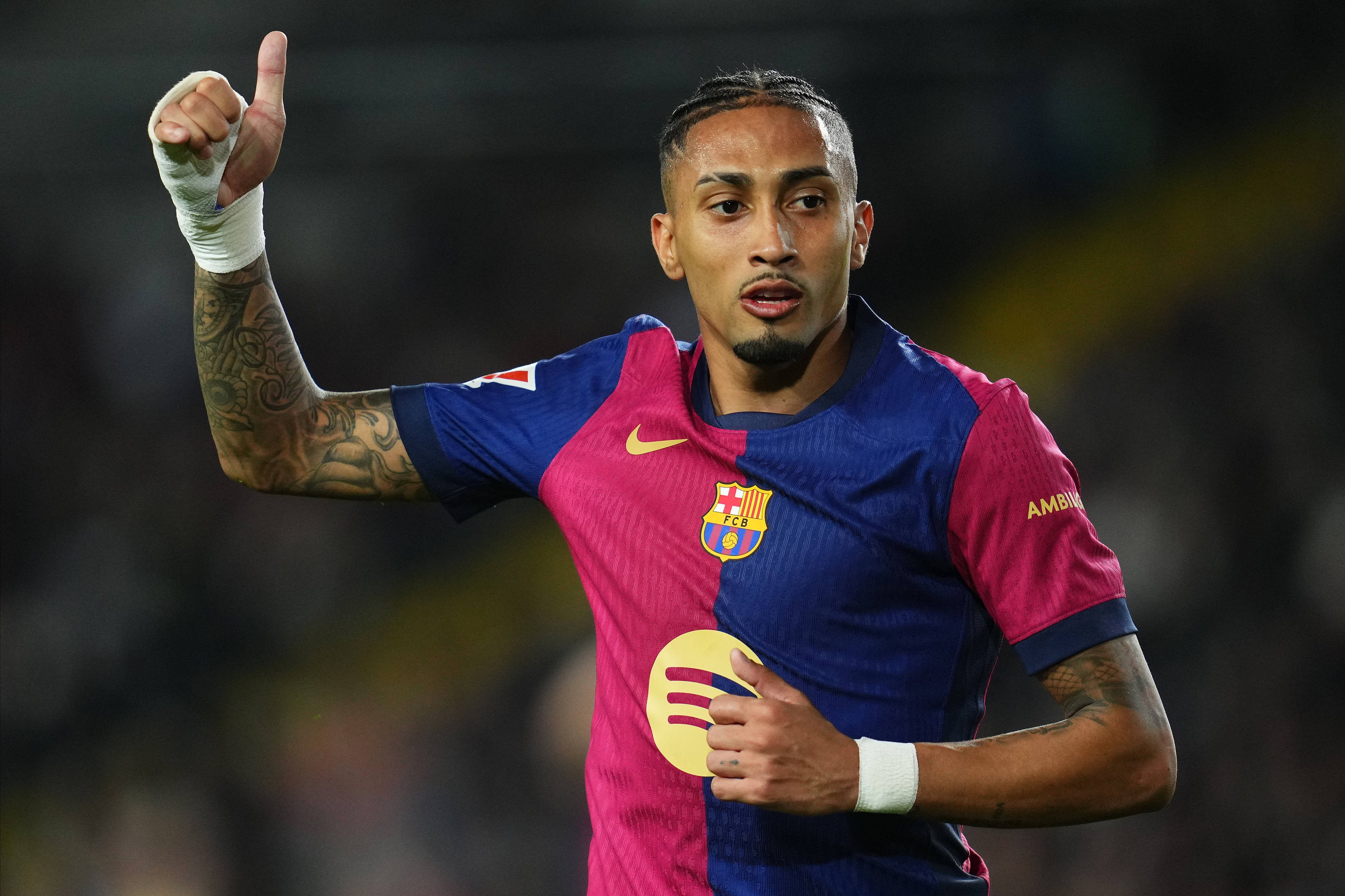 Barcelona, &bdquo;furată&ldquo; &icirc;n El Clasico: a apărut &icirc;nregistrarea audio care arată că arbitrul a fost indus &icirc;n eroare de VAR