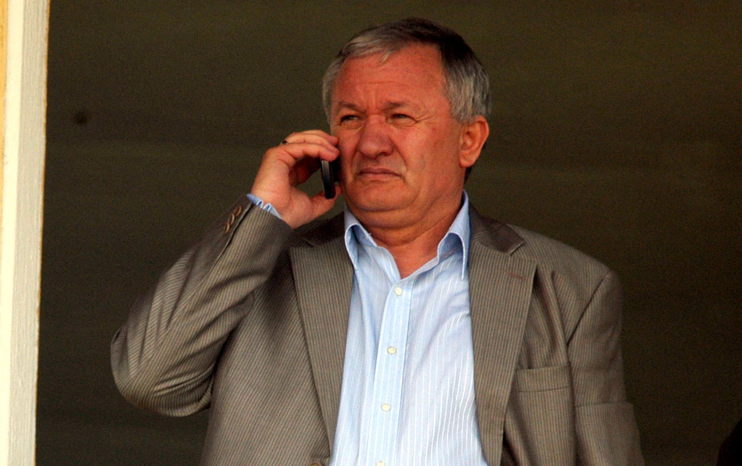 Porumboiu &icirc;i face praf pe patronii din Superliga: C&acirc;știgi 20 de milioane și tu bagi 5? Bagă, bă, 15 și ia-ți 5!