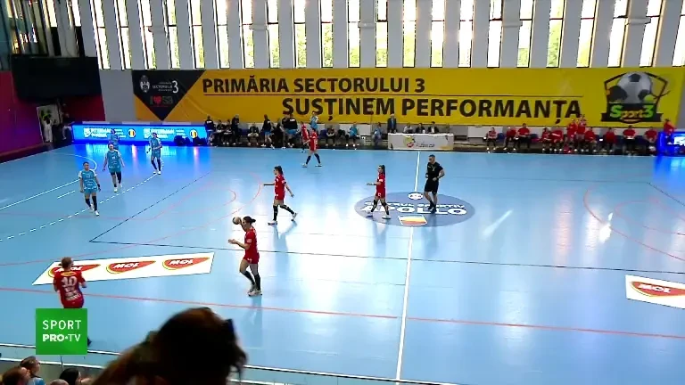 CSM București - SCM R&acirc;mnicu V&acirc;lcea &icirc;n Liga Florilor (primele 5 minute din a doua repriză) (4 mai 2025)