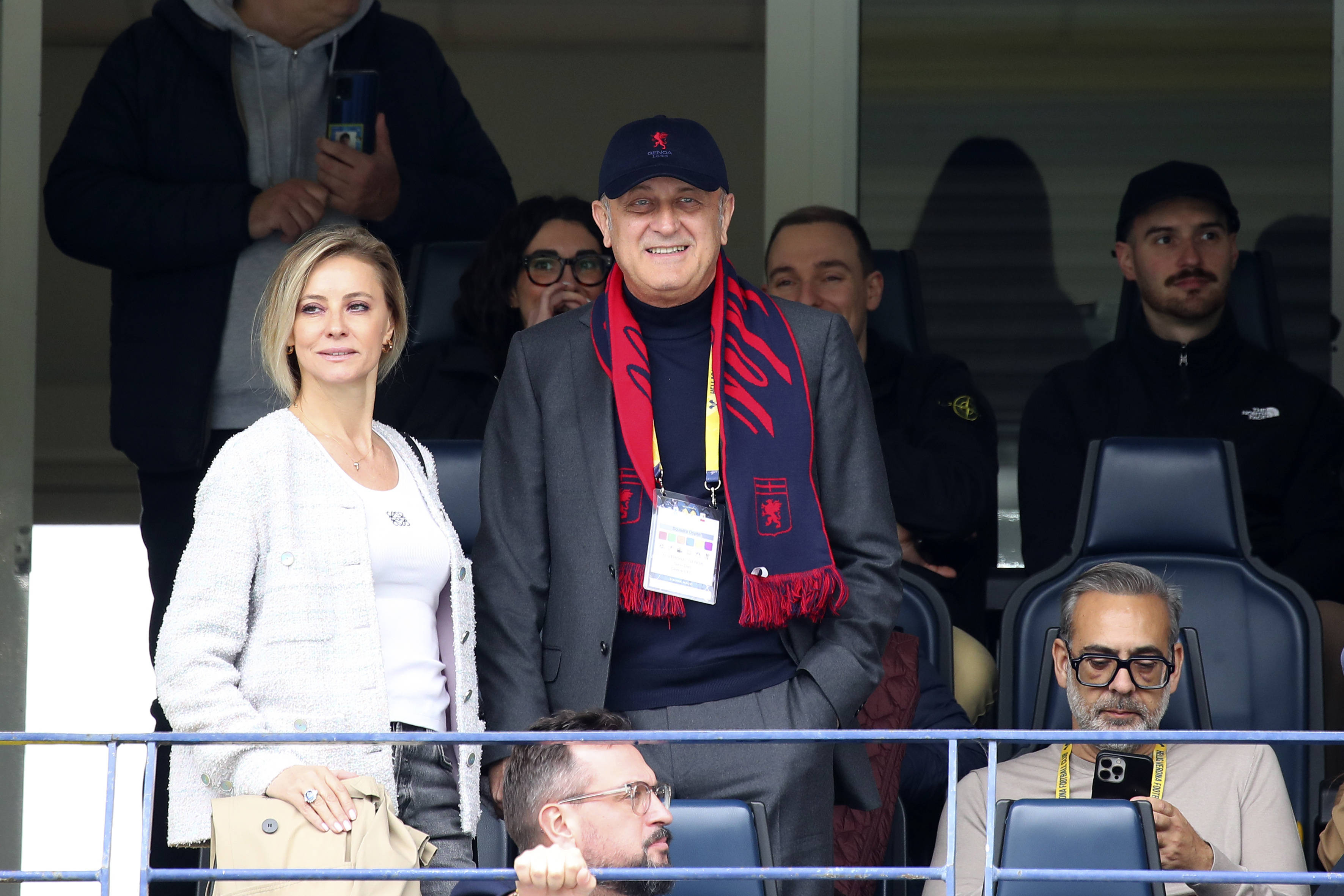 Dan Șucu a dat de Diavol! Genoa a primit două goluri &icirc;ntr-un minut pe finalul meciului cu AC Milan